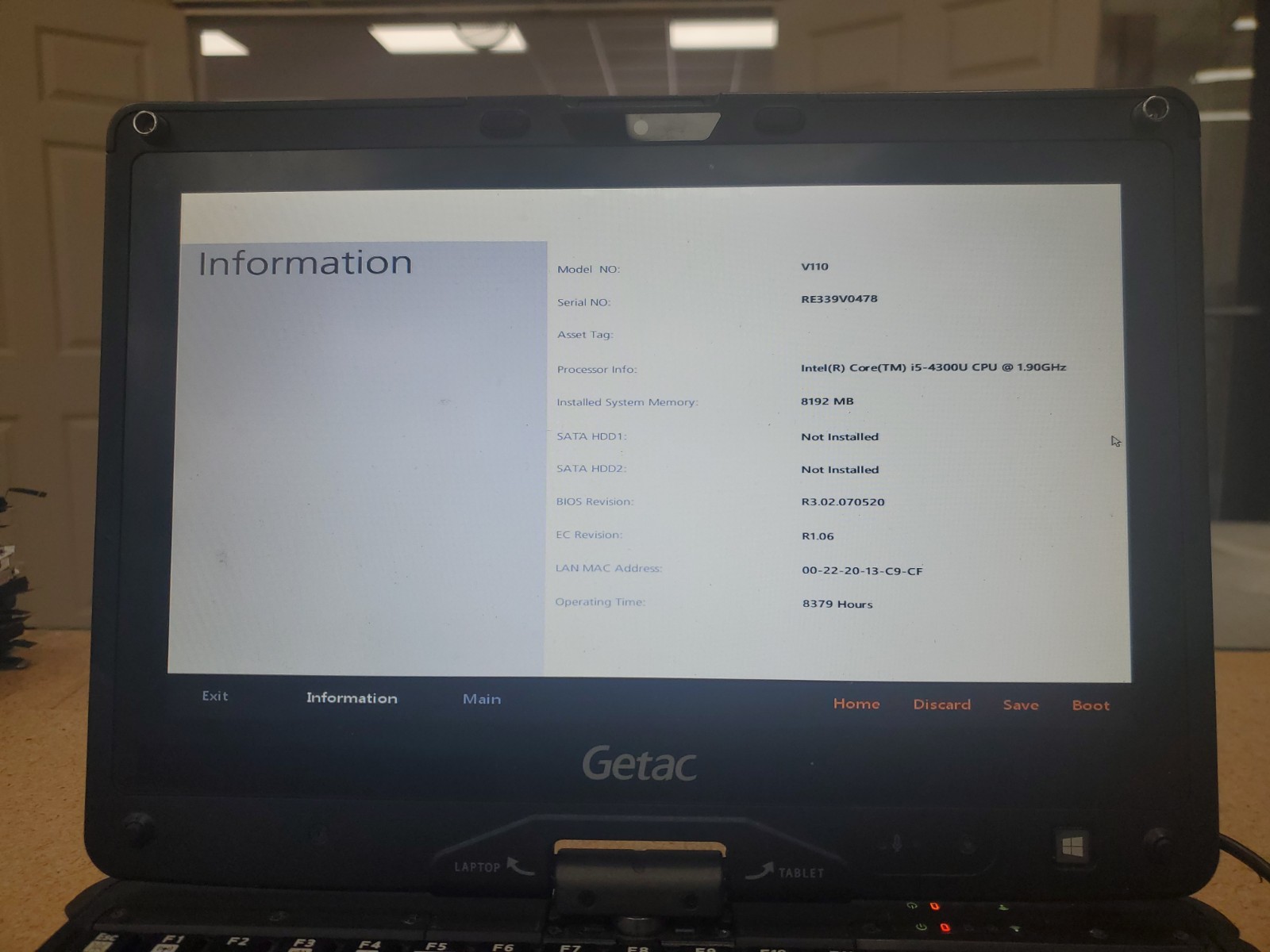 GETAC V110 Laptop Tablet Touch Screen i5-4300U 1.90GHz 8gB No HDD 8379hrs