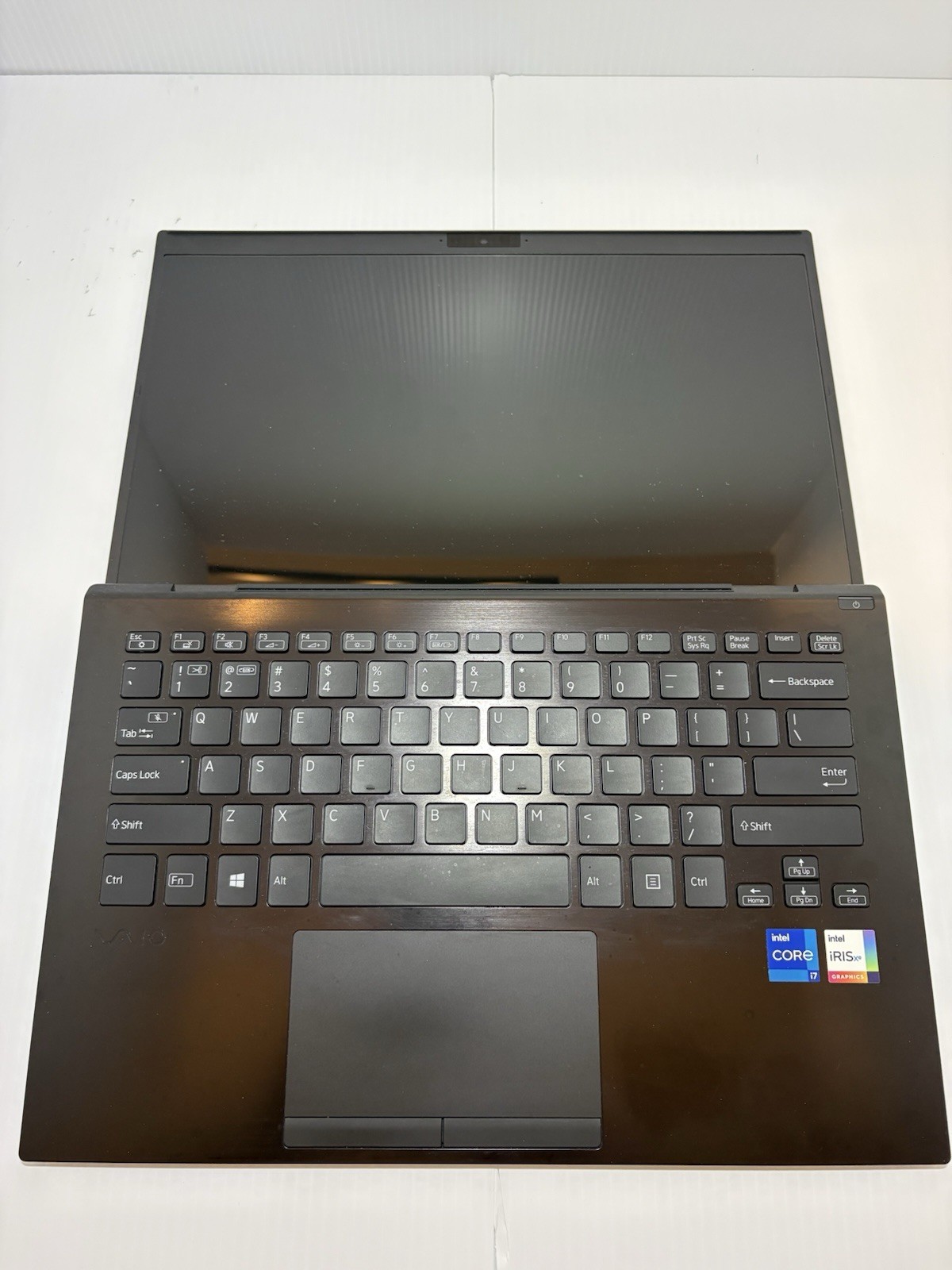 SONY VAIO SX14 i7-11th Gen 256GB SSD 16GB RAM 14-inch Screen Laptop Windows 11