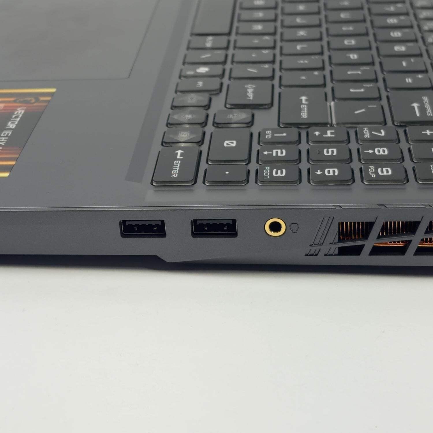 MSI Vector 16 HX AI A2XW MS-15M4 Ultra 9 275HX 2.7GHz 32GB RAM 1TB