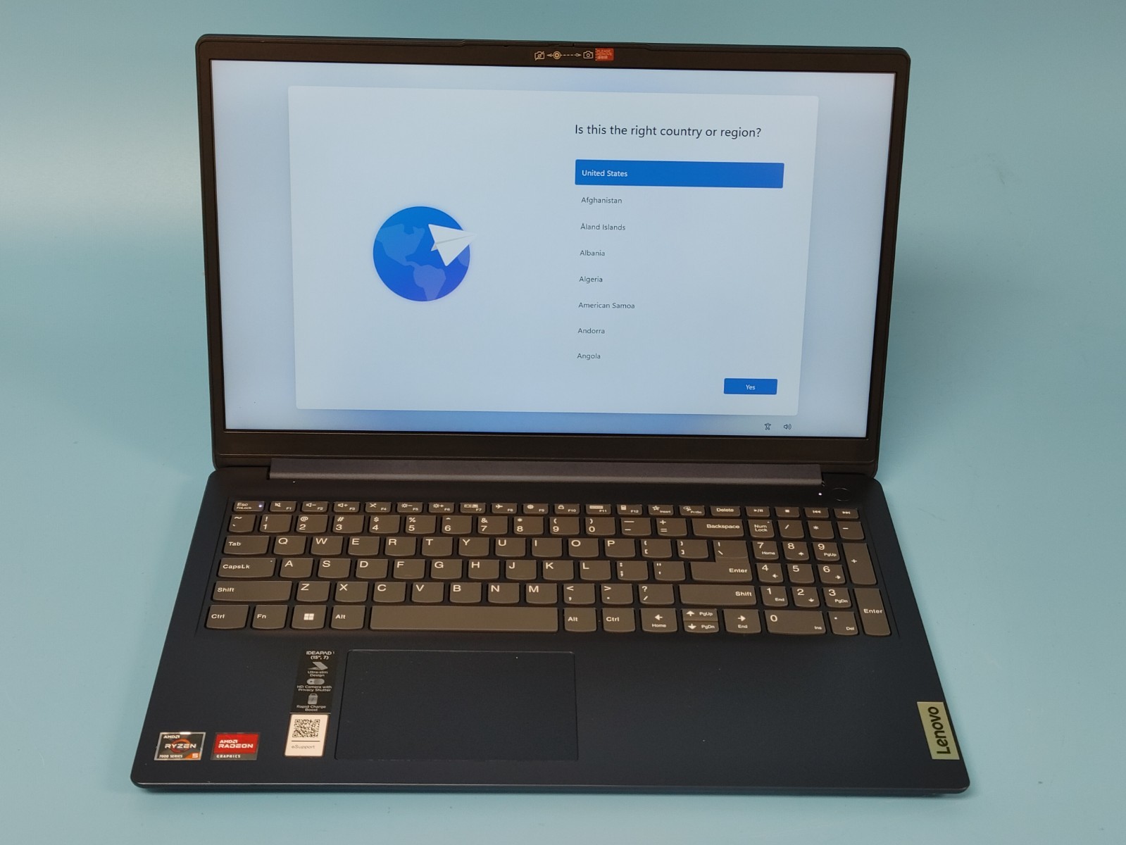 Lenovo IdeaPad 1 15AMN7 15.6″ Ryzen 5 7520U 2.8GHz 8GB DDR5 256GB SSD