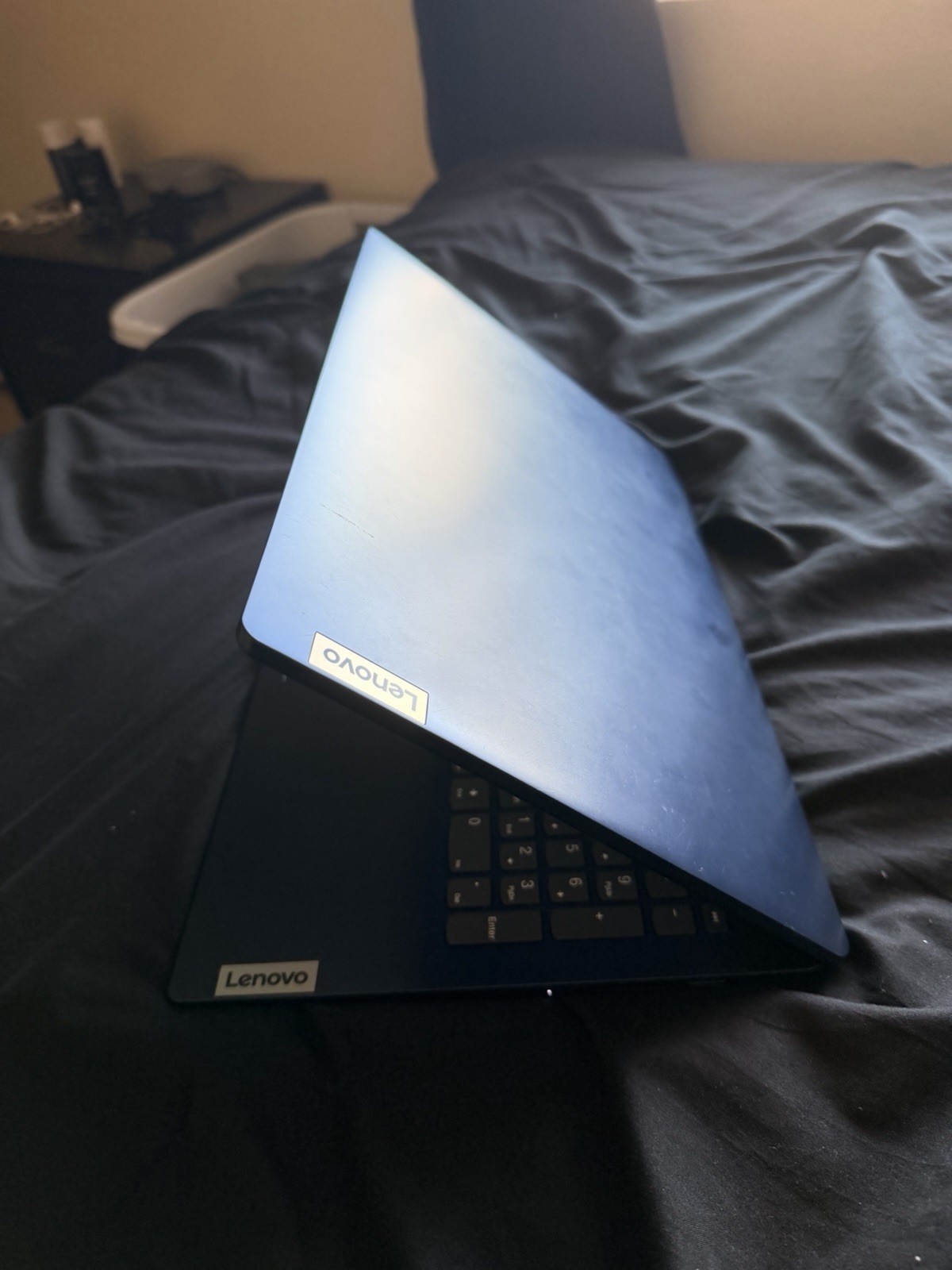 Lenovo IdeaPad 1 15AMN7 Laptop – Ryzen 5 7520U / 16GB RAM / 256GB SSD / Win 11