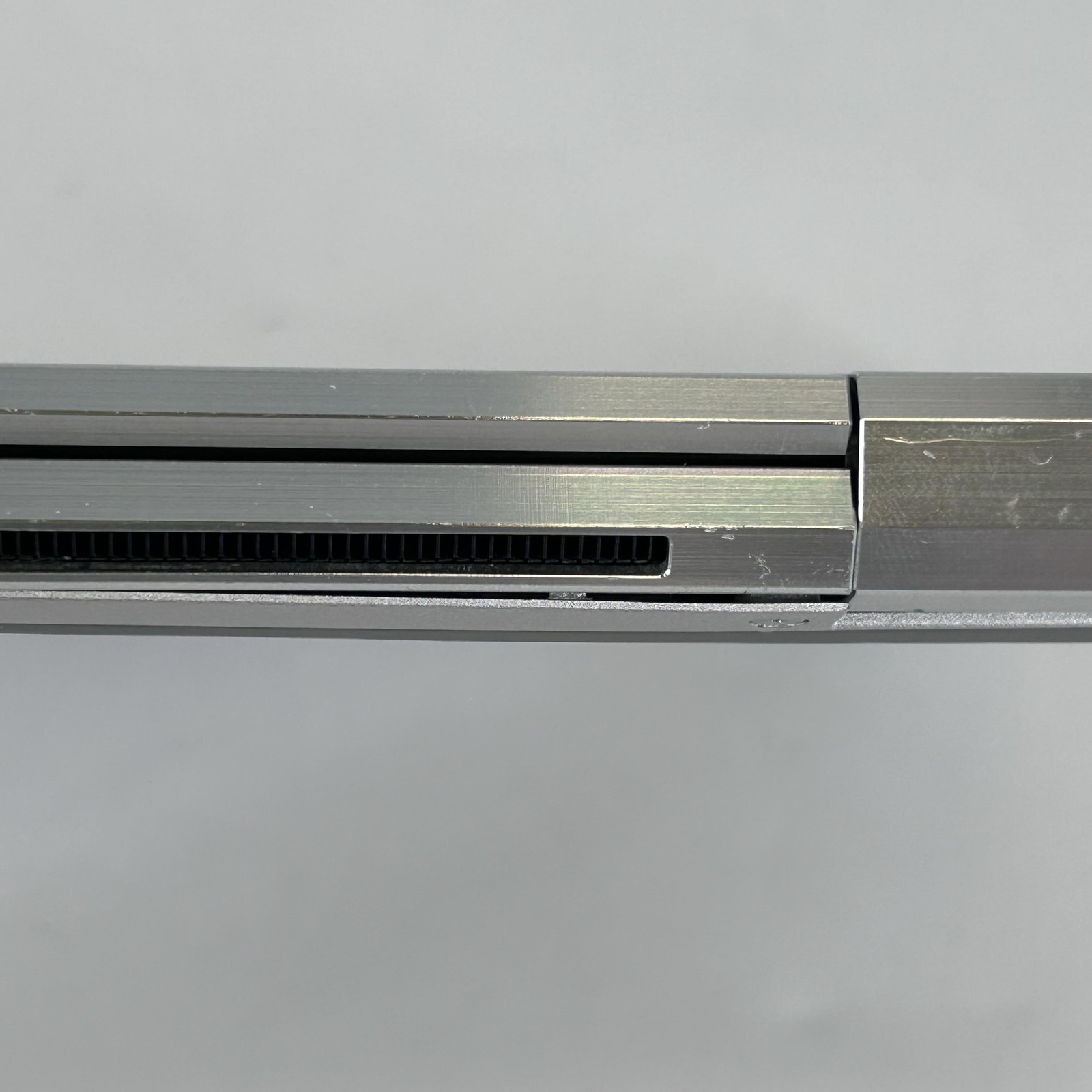 HP Elitebook x360 1040 G8 14 FHD TOUCH i7-1165G7 2.80GHz 16GB 256GB FRAME GAP