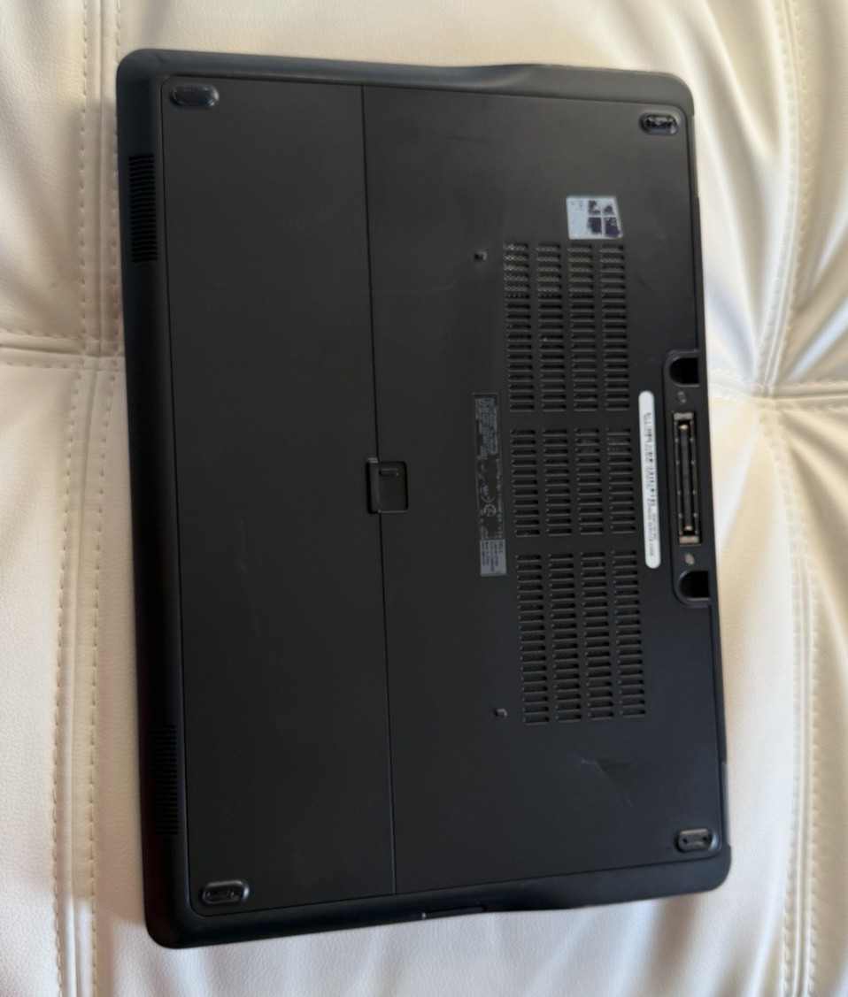 Dell Latitude E7450 14″ Core i7-vPro 2.6GHz 16GB RAM 256GB SSD WIN 11