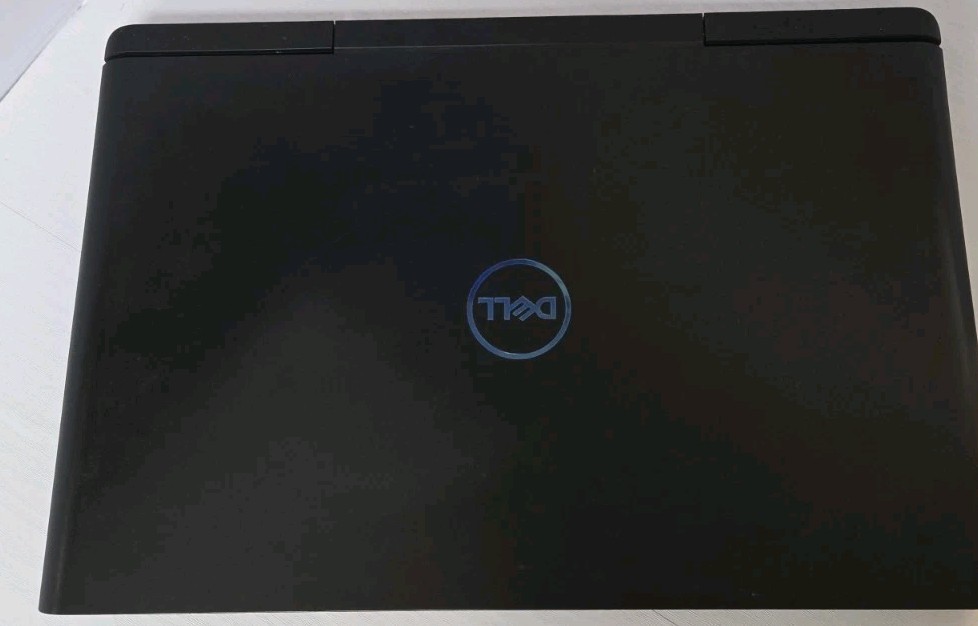 Dell G7 7588 15.6″ i7-8750H 2.2GHz 16GB RAM (512GB SSD+2HDD)GTX 1060 Max-Q