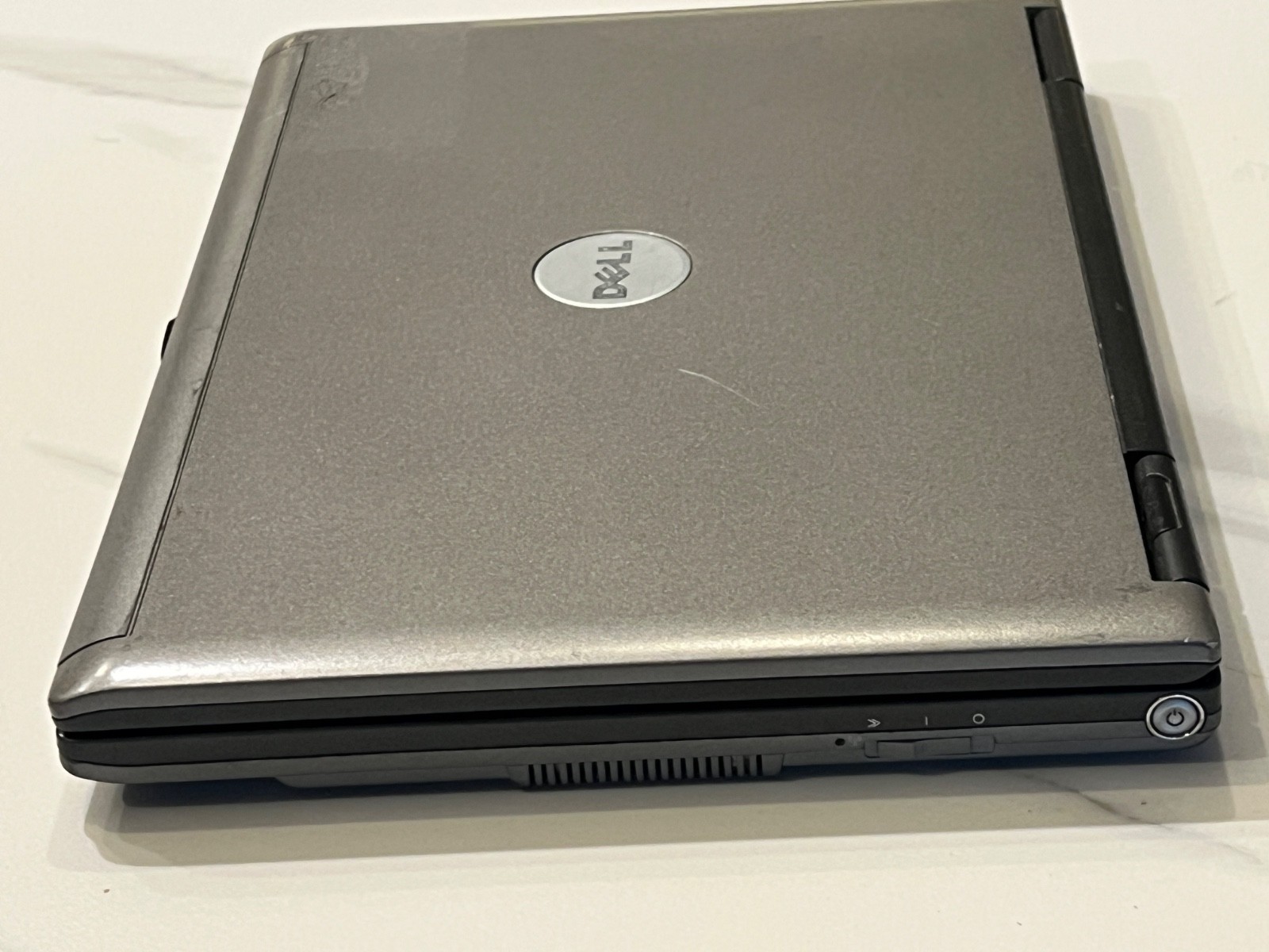 DELL LATITUDE D420 INTEL CORE DUO 1.2GHz 1.5GB RAM – No HDD – Battery Good