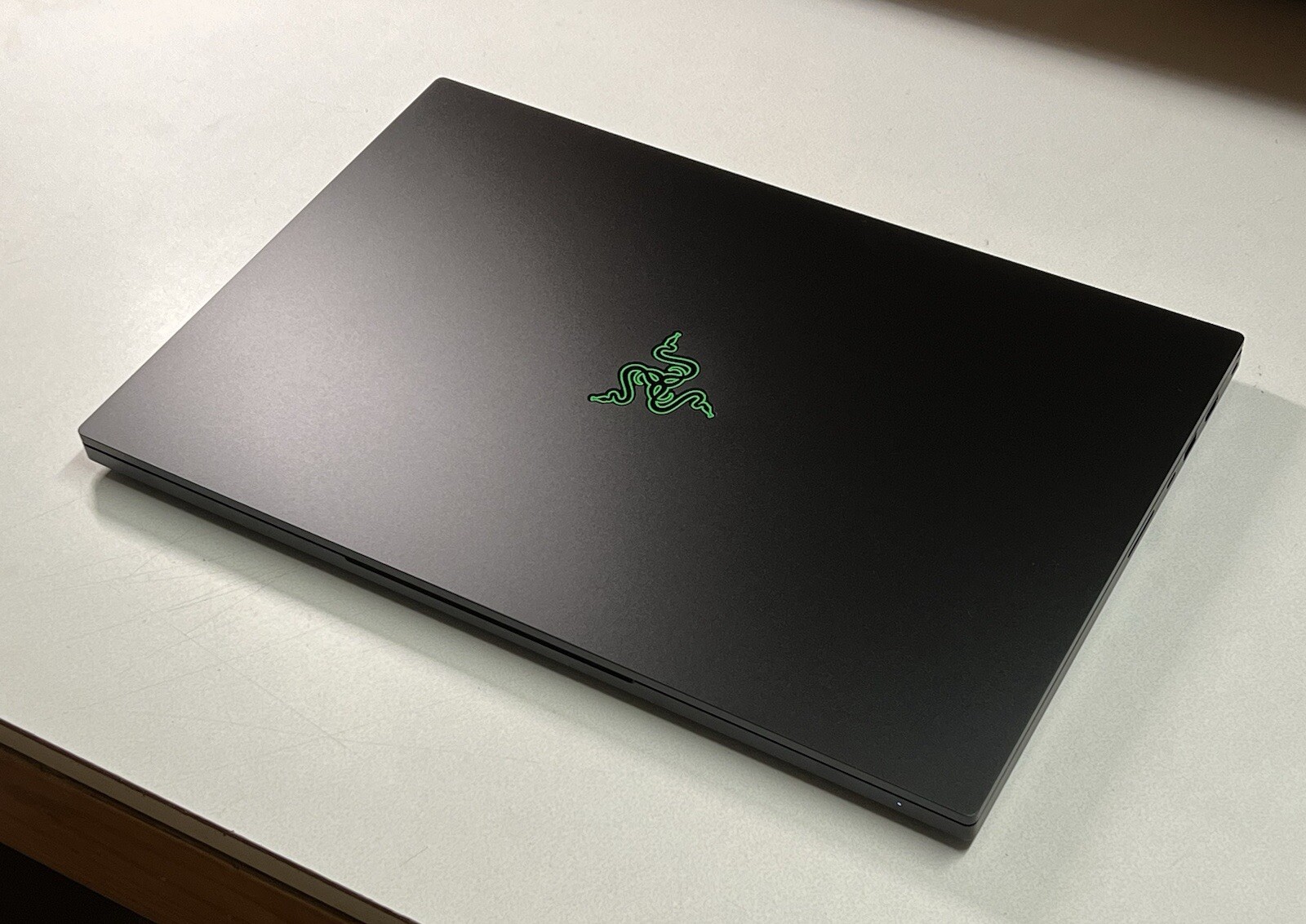 Razer Blade 17 17.3” (1TB SSD Intel Core i9 32GB) UHD TOUCH SCREEN 3080