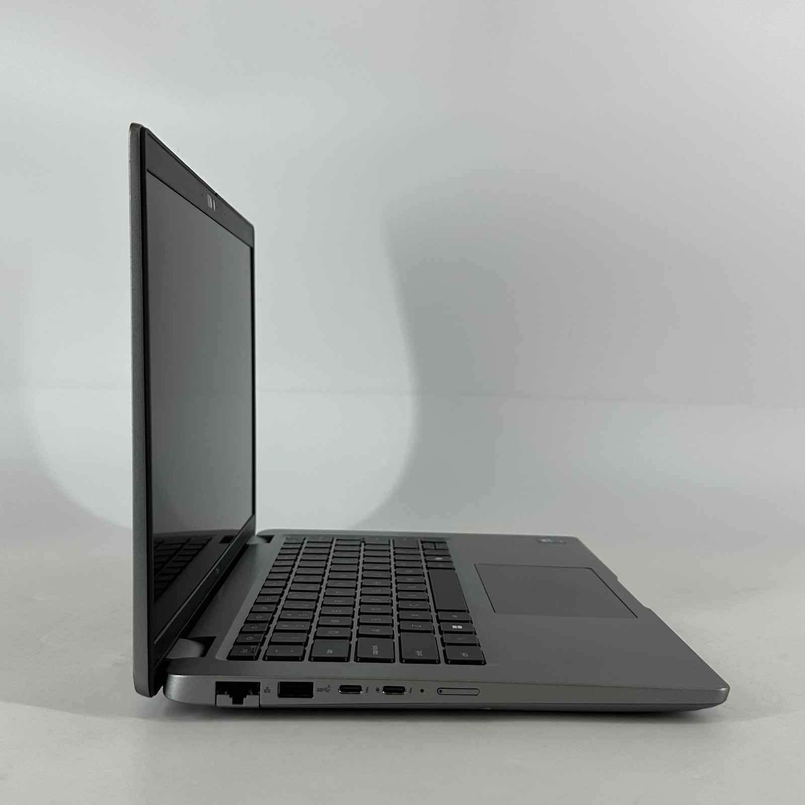 Dell Latitude 5450 14 Gray FHD 1.4 GHz Ultra 7 165H 64GB 512GB SSD Excellent