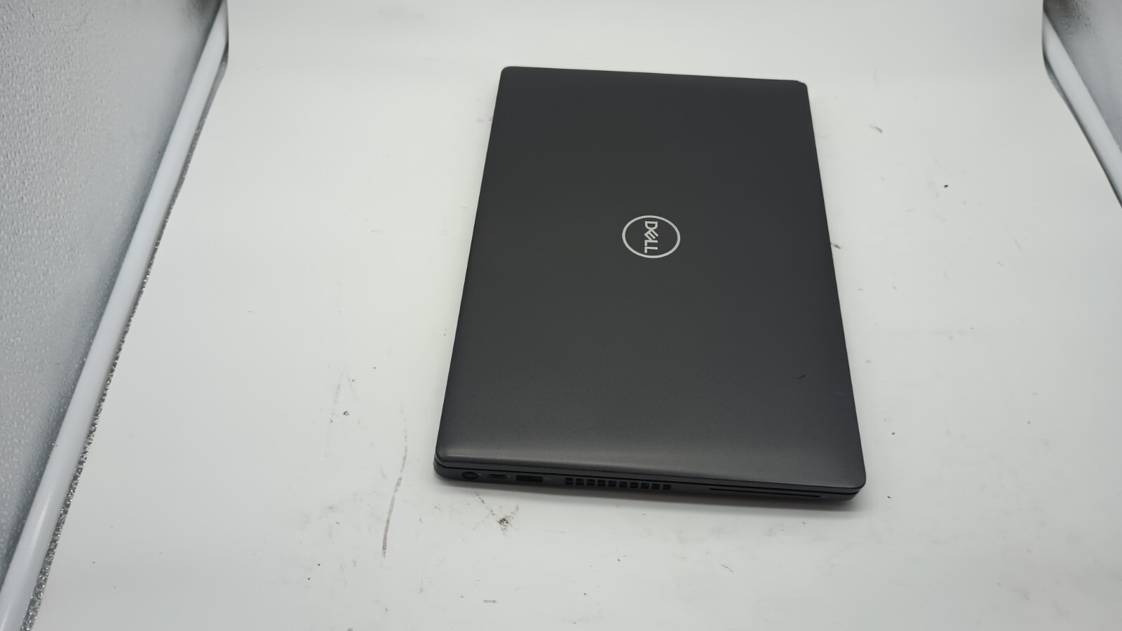 Latitude5181w/charger.i7 9th gen(6 cores,12threads)16GB.256GB NVMe.14″FHD.Hybrid