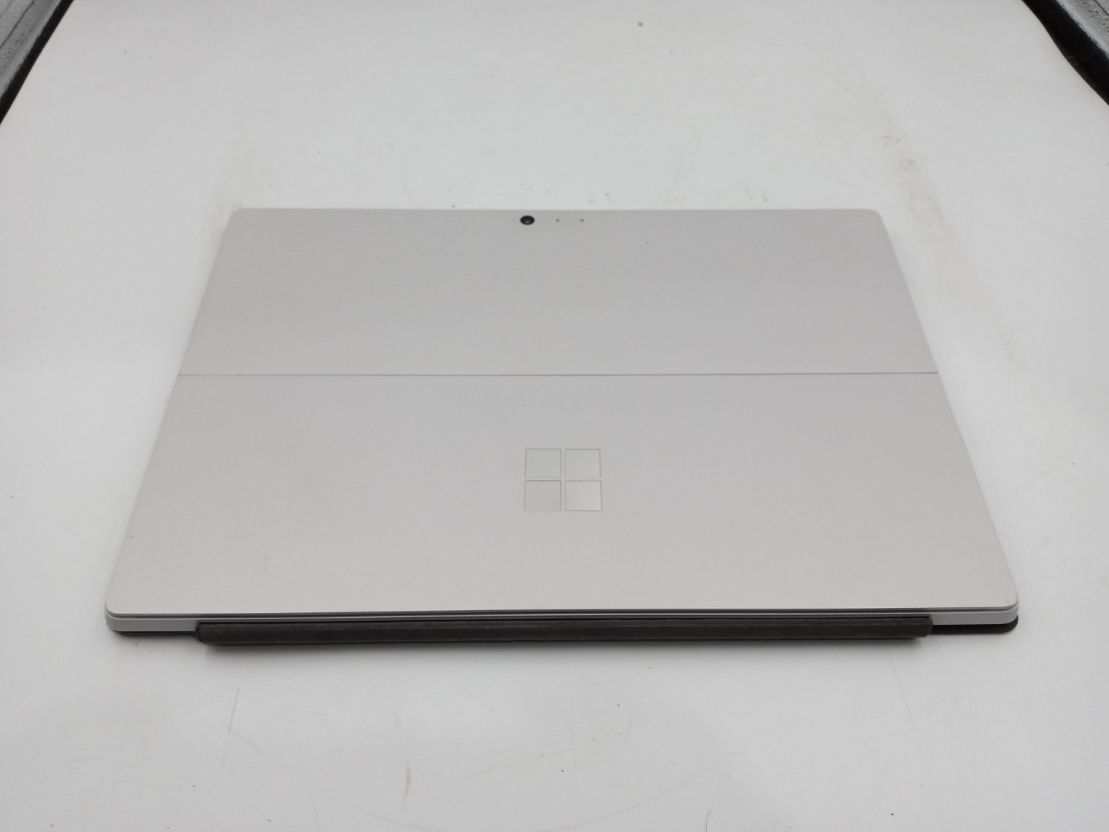 Microsoft Surface Pro 5 1796 12.3″ i7-7660U 16GB RAM 512GB SSD W11 with Case -RR
