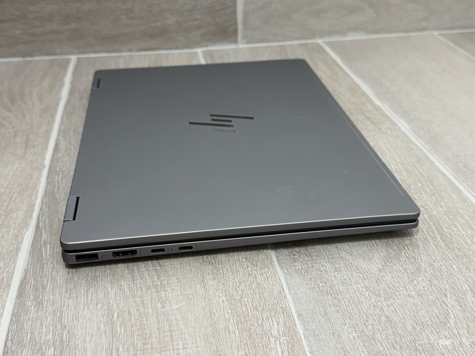 HP OmniBook X Flip 14-FK0013DX 14″ Touch Laptop Ryzen Al 5 340 16GB RAM 512GB