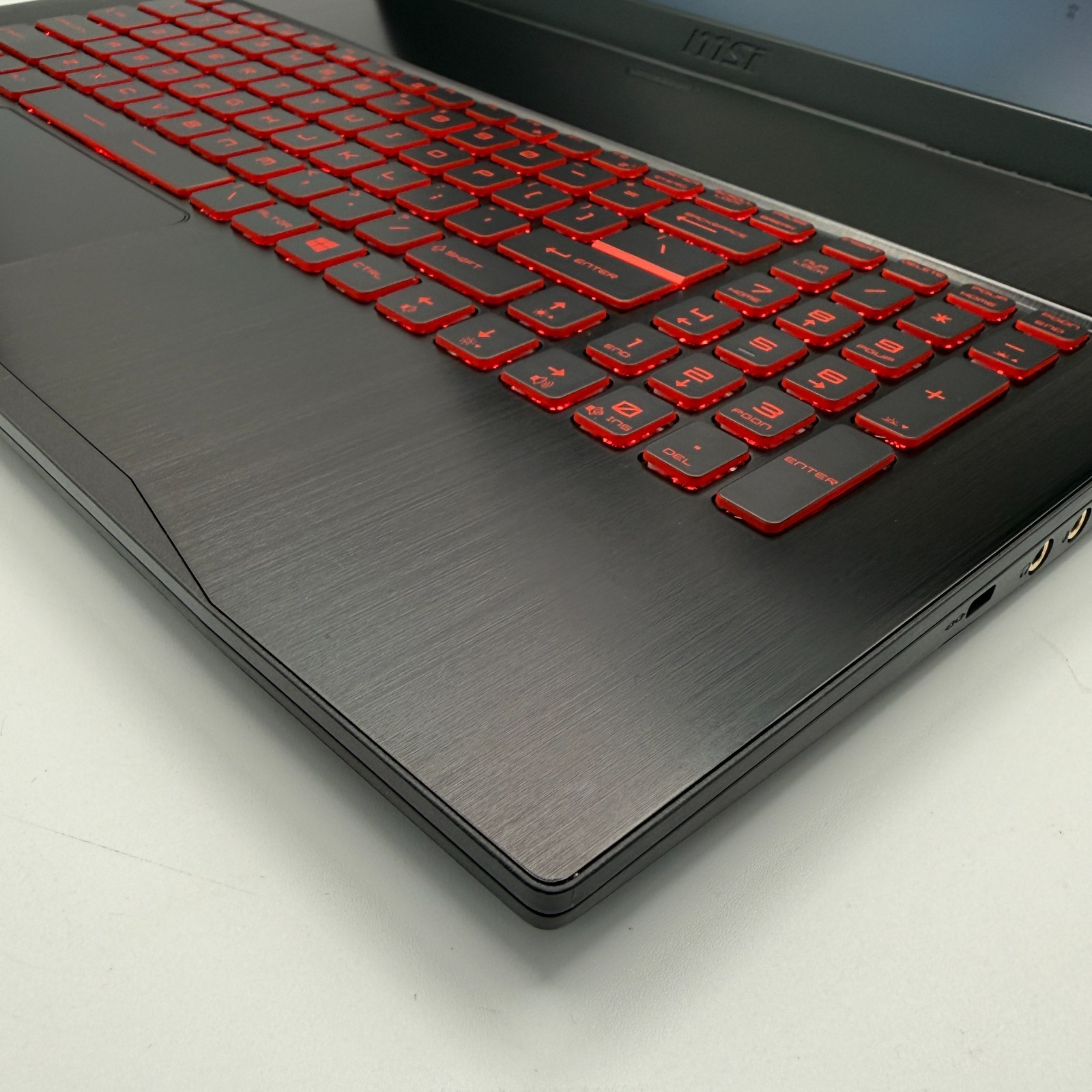 MSI GF75 Thin 10SCSXR i5-10300H GTX 1650 Ti 32GB 512GB SSD Win11 Home Gaming Lap