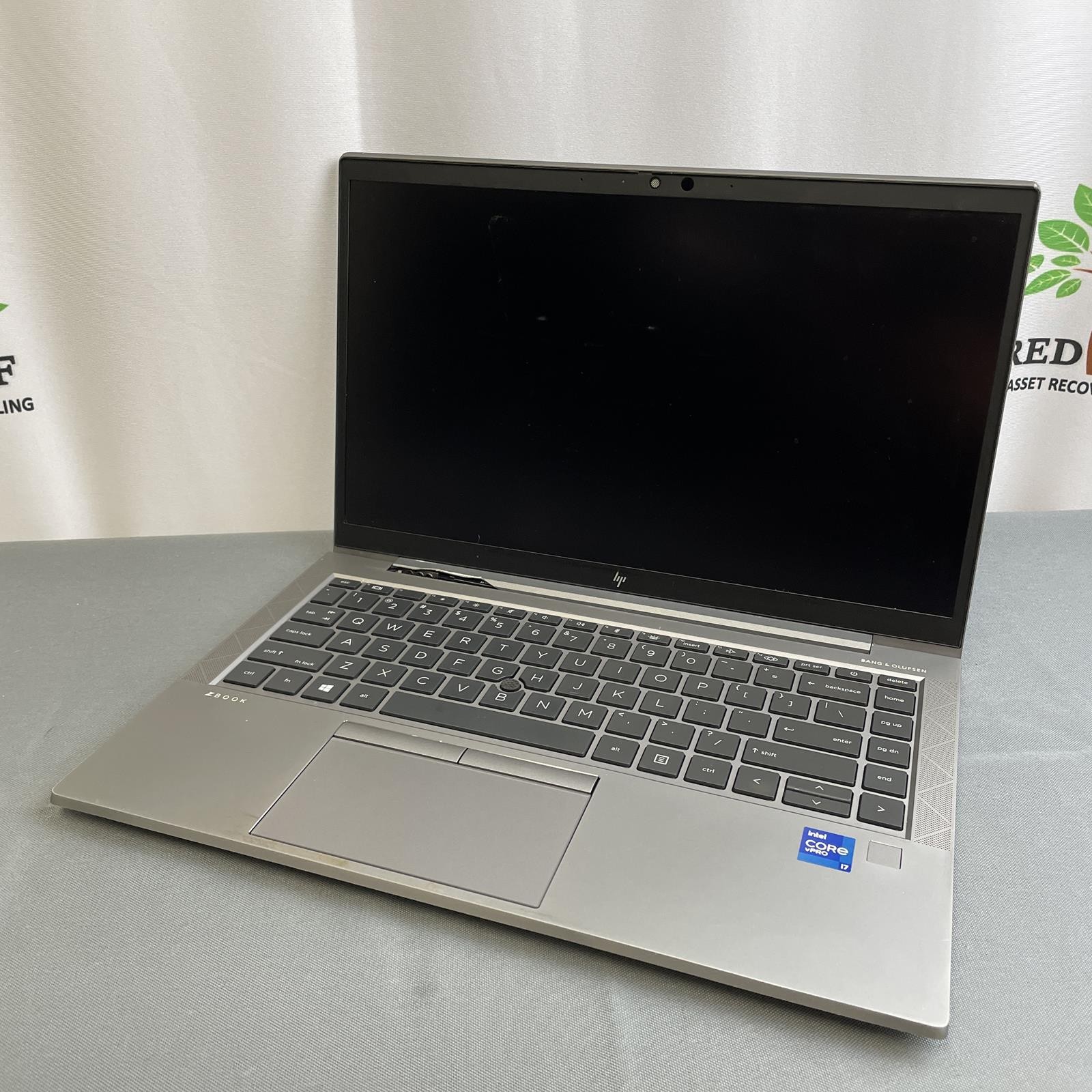 HP ZBook Firefly 14 G8 14 in, Core i7-1185G7, No RAM/SSD | #2465 PARTS (READ)