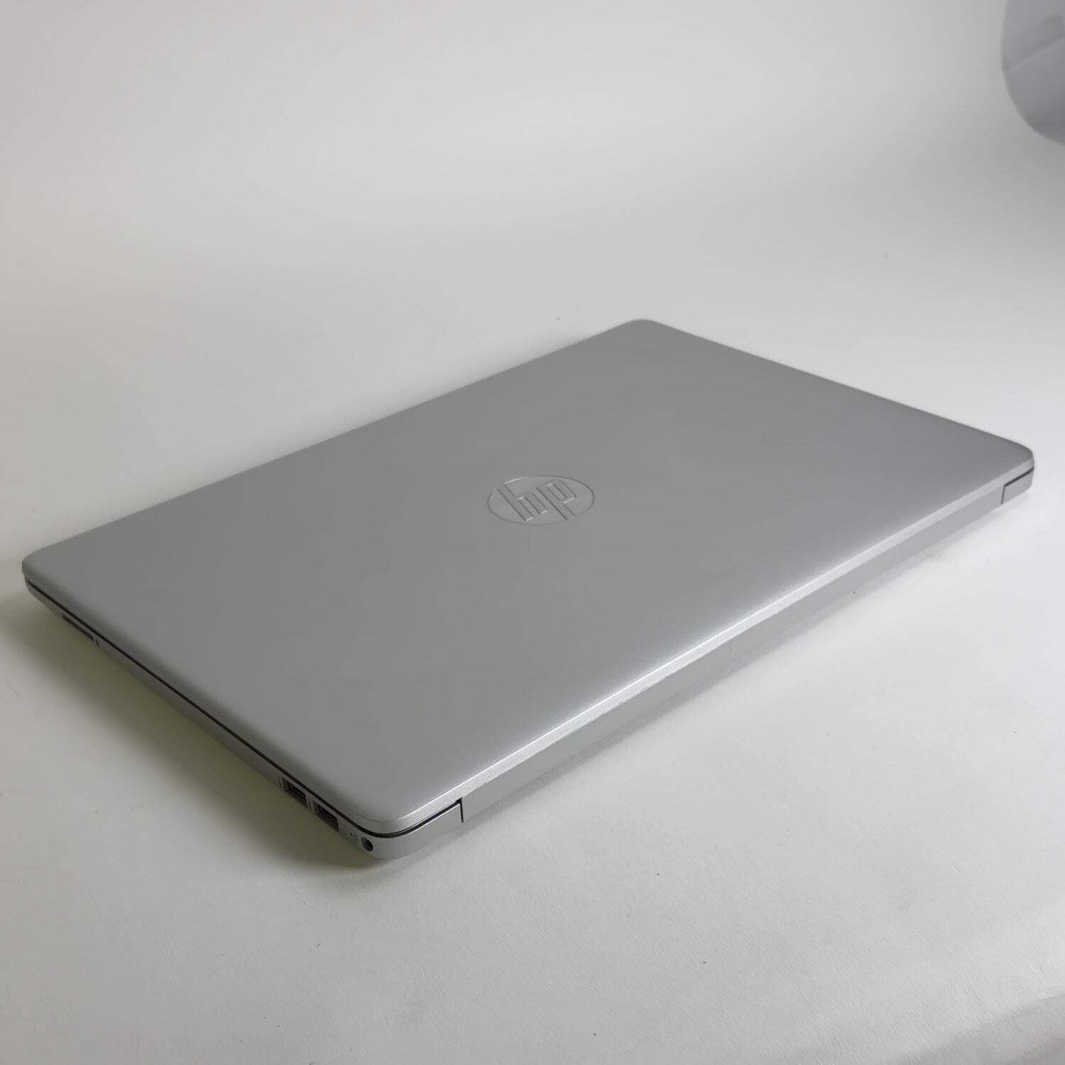 HP 15-dw3033dx 15-DW3033DX 15.6″ i3-1115G4 3.0GHz 8GB RAM 256GB SSD
