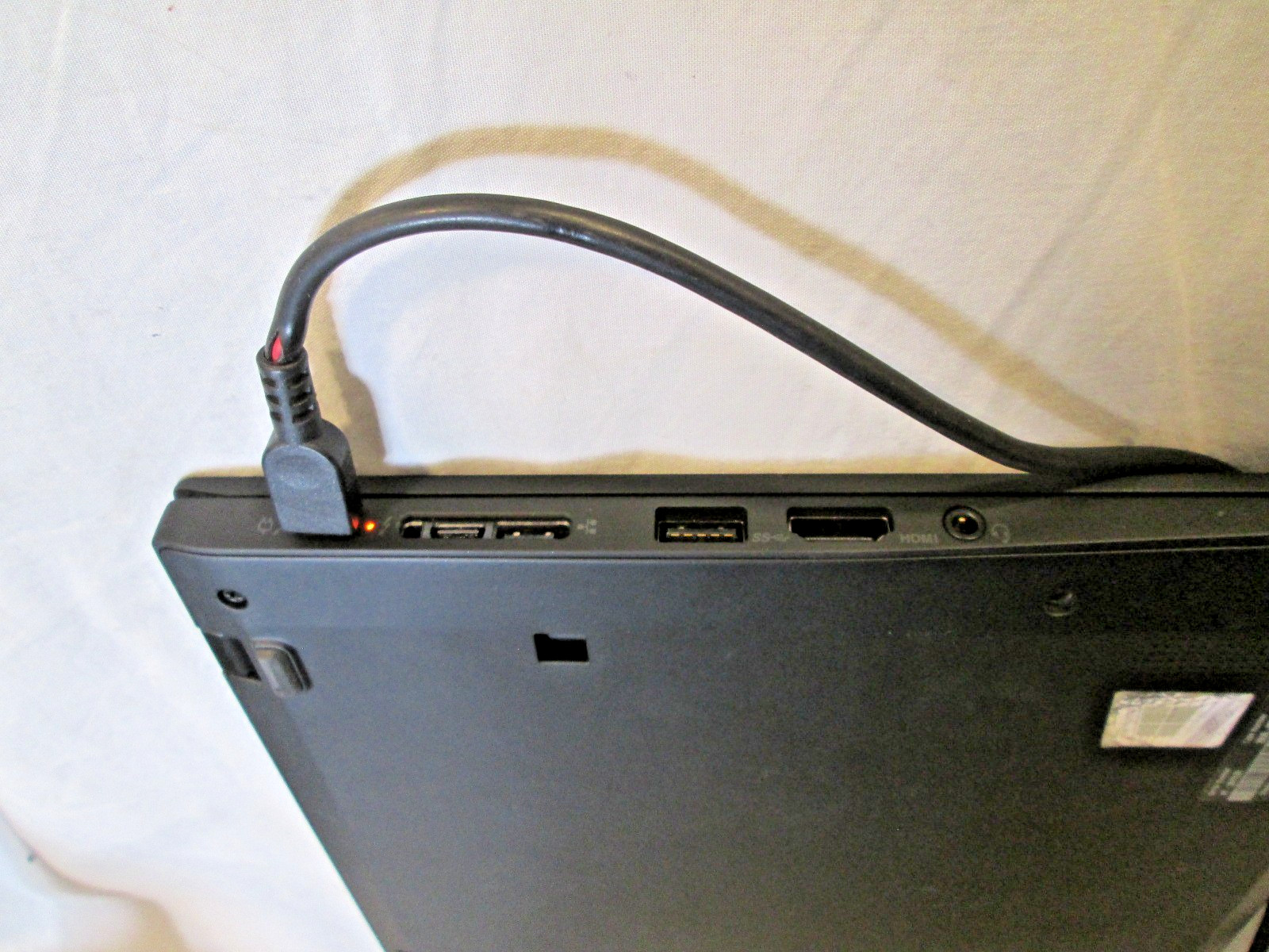 Lenovo ThinkPad X1 Carbon Gen 8 i5-10210U 8GB RAM 256GB SSD Windows 11