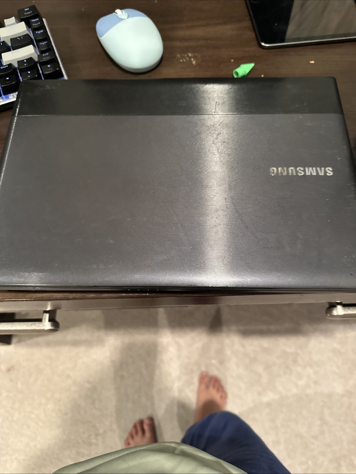 Samsung NP300e4c Laptop no HDD or RAM sticks