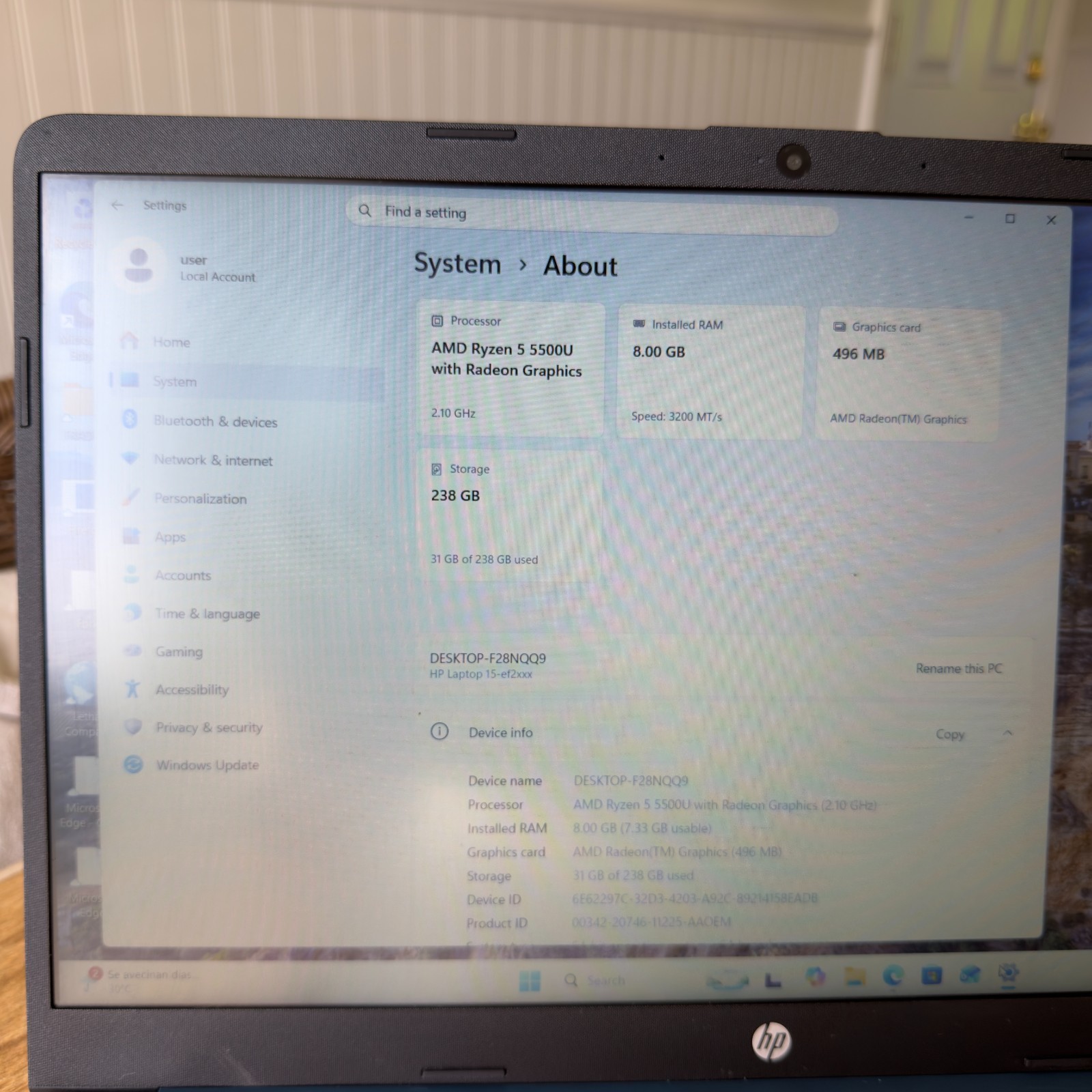 HP Laptop 15-ef2126wm – Ryzen 5 5500U 2.1GHz 8GB RAM 256GB SSD w Charger