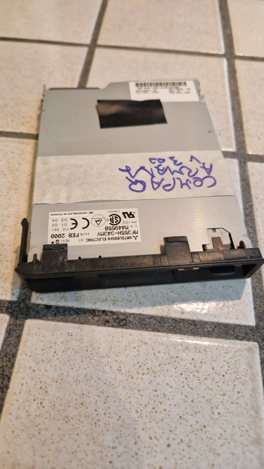 COMPAQ ARMADA V300 FLOPPY DISK DRIVE 160637 – 001