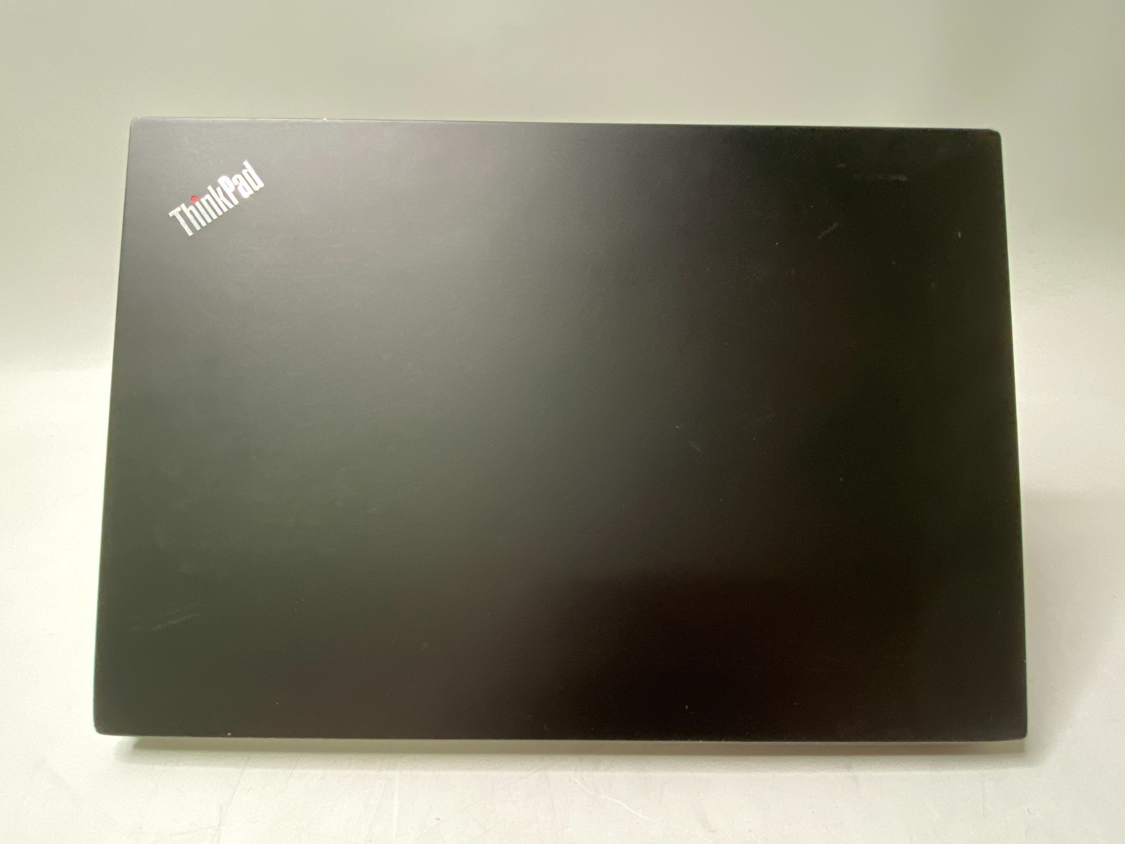 Lenovo ThinkPad E595 Ryzen 5 3500U 4GB DDR4 No OS/SSD – Damaged Screen – PARTS