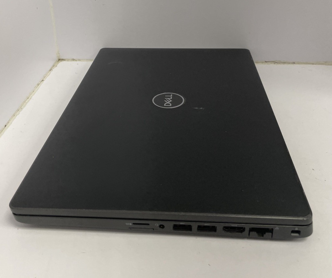Dell Latitude 5400 Laptop P98G With Charger and Case