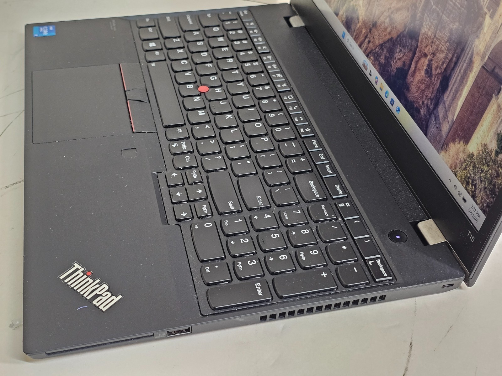 Lenovo ThinkPad T15 Laptop – 2.6 GHz i5-1145G7 16GB 512GB 15.6″ Touchscreen SP15