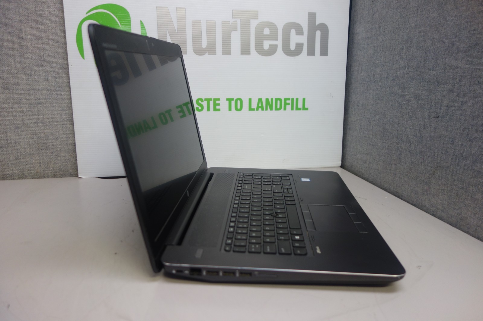 HP ZBook 17 G3 17.3″ i7 2.7GHz 32GB/256GB m2 SSD Laptop [NO OS][BIOS][BADBTRY]