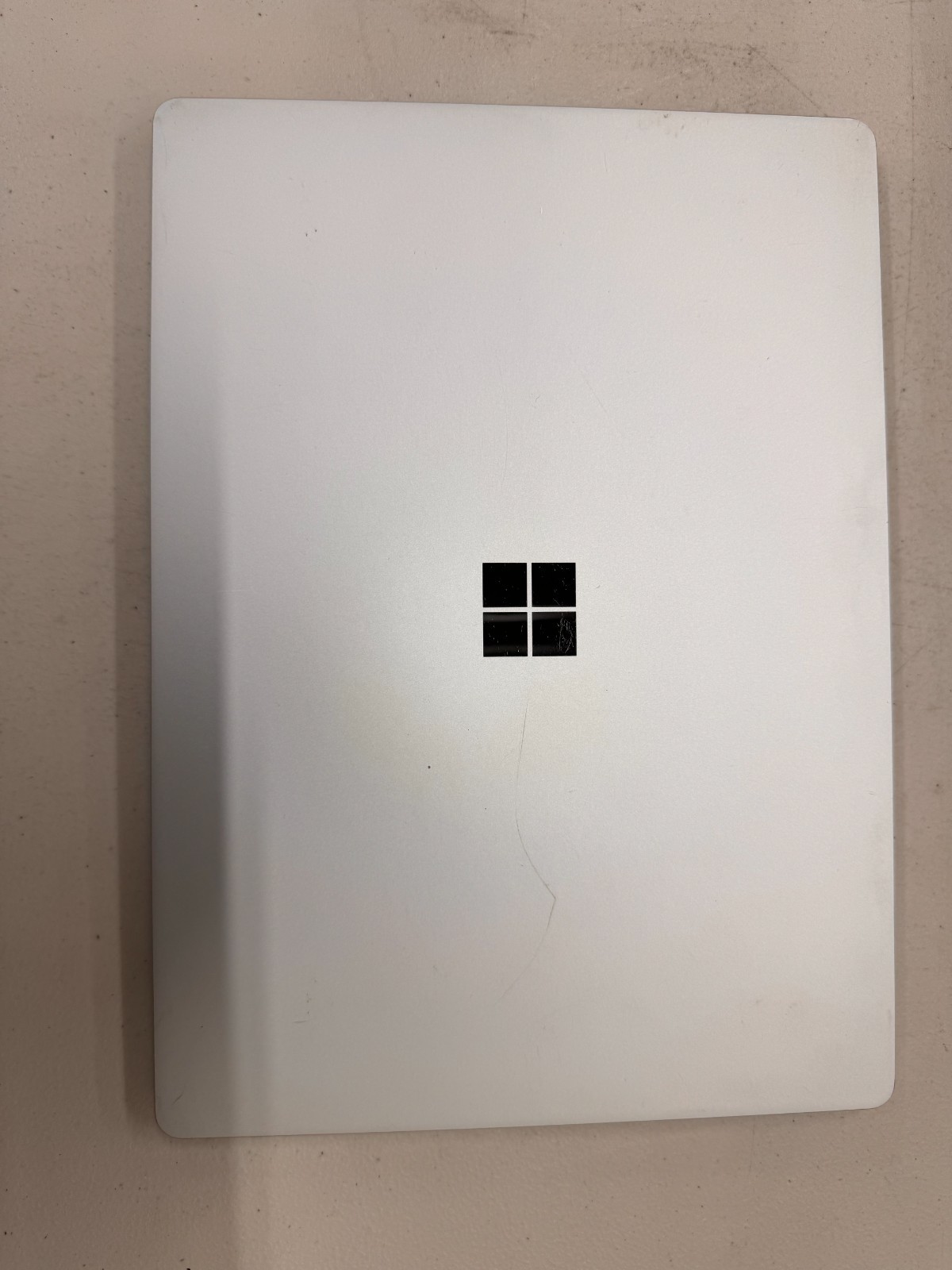 Microsoft Surface Laptop 1st Gen 13.5″ Touch i5-7200U 8GB RAM 256GB SSD