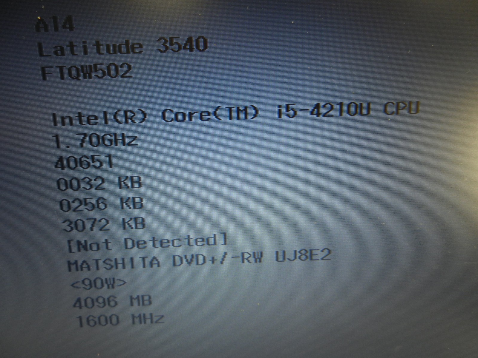 Dell Latitude 3540 15.6″ Laptop Core i5-4210U 1.70GHz 4GB RAM No HDD – Damaged*