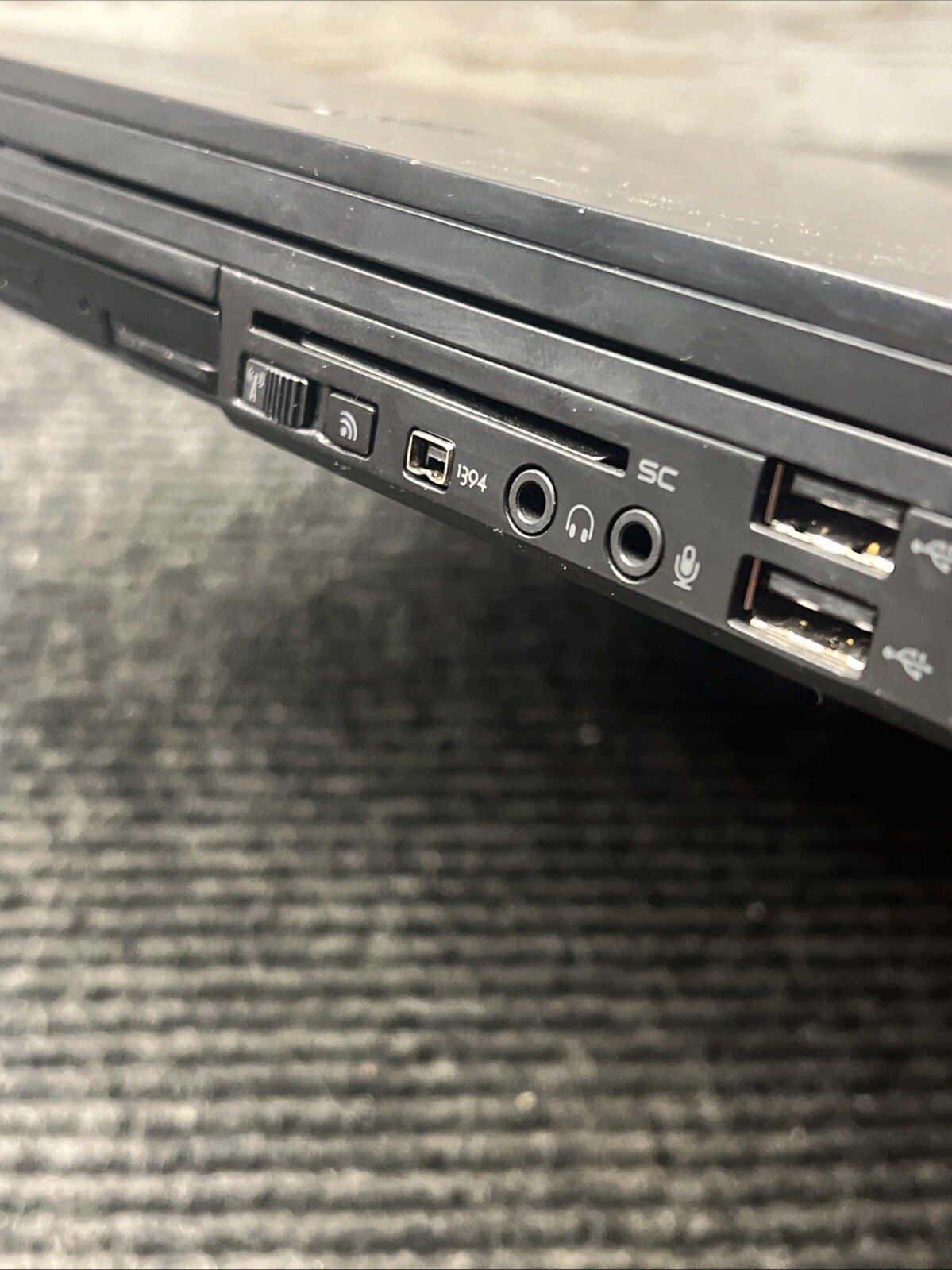 *PARTS* Dell Latitude E6500 Intel C2D P8700 2.53GHz 4GB RAM No HDD/OS/BATT