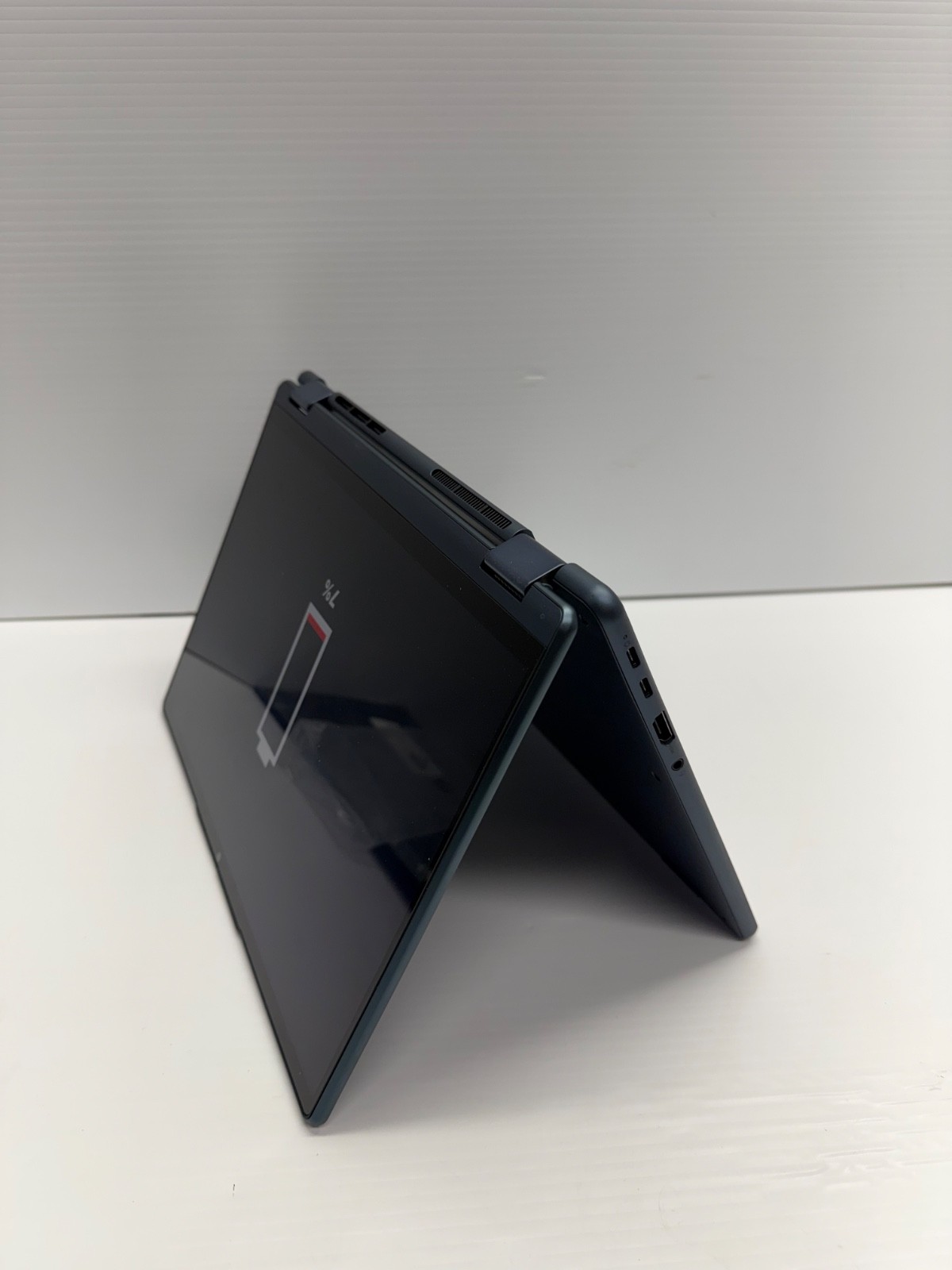 Lenovo Yoga 6 13ABR8, AMD Ryzen 5 7530U, 16GB RAM, 256GB SSD, Win 11 Pro Read*