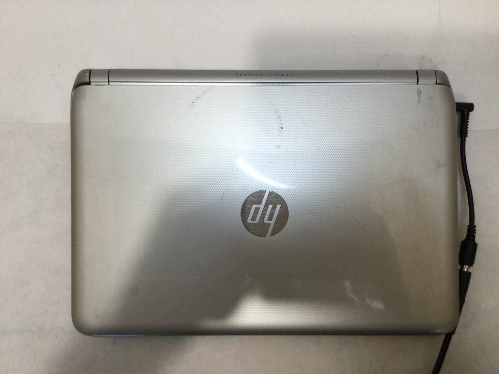 HP Pavilion TS 14z-f000 14” / AMD A4-5000 @ 1.50GHz / (CRACKED!) MR
