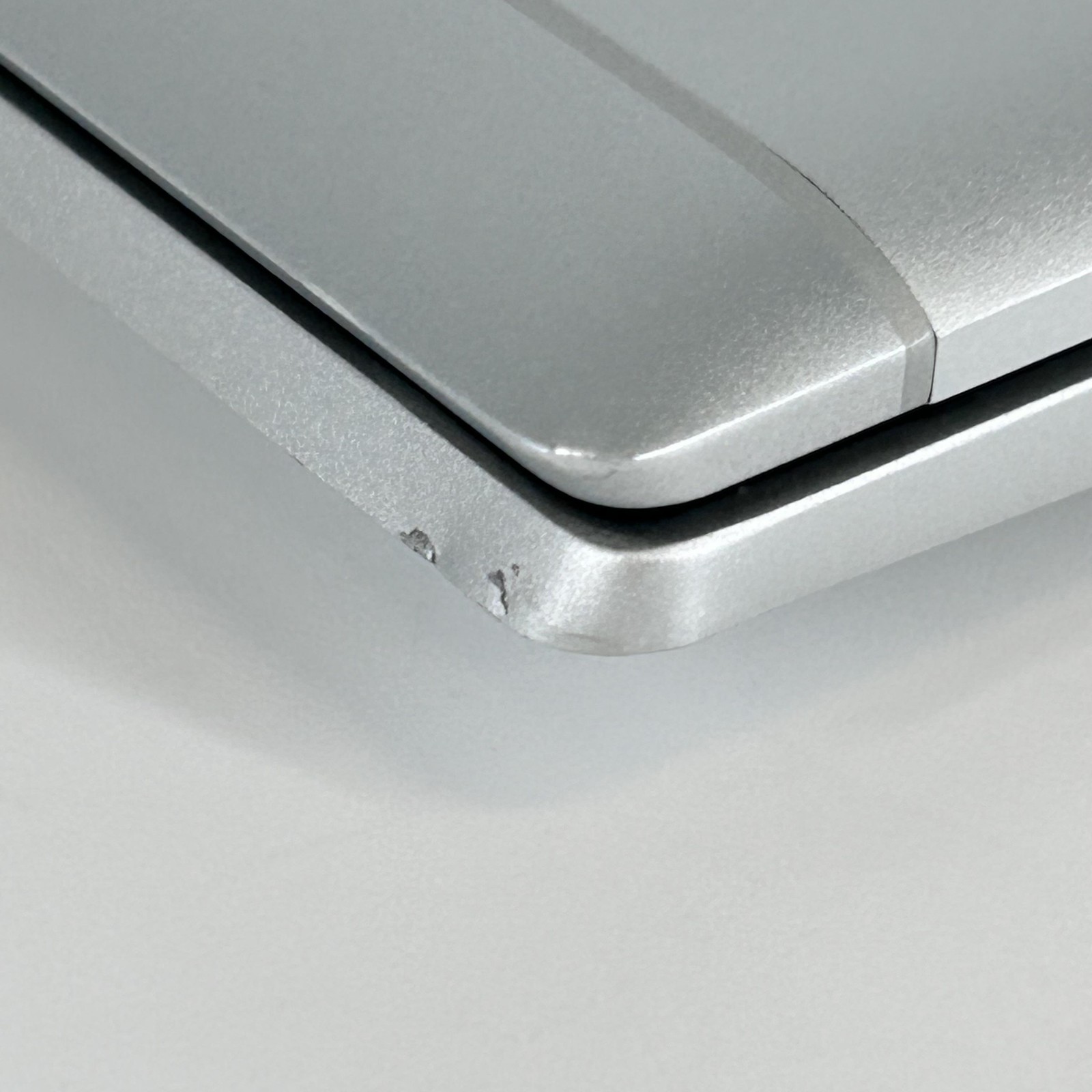 HP Elitebook 840 G8 14 Silver FHD i5-1145G7 2.60GHz 16GB 512GB SSD BEZEL SPLIT
