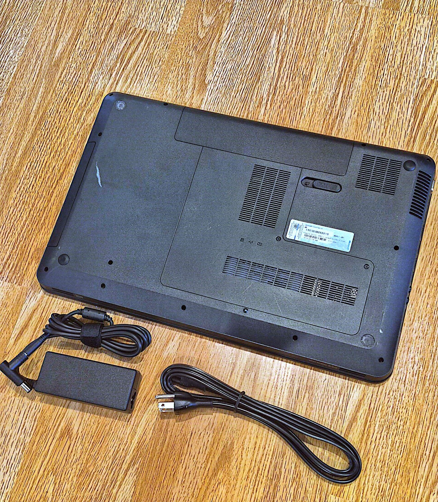 HP Pavilion g7 17.3″ Laptop Intel Core i3-2350M 8GB RAM 240GB SSD Windows 10