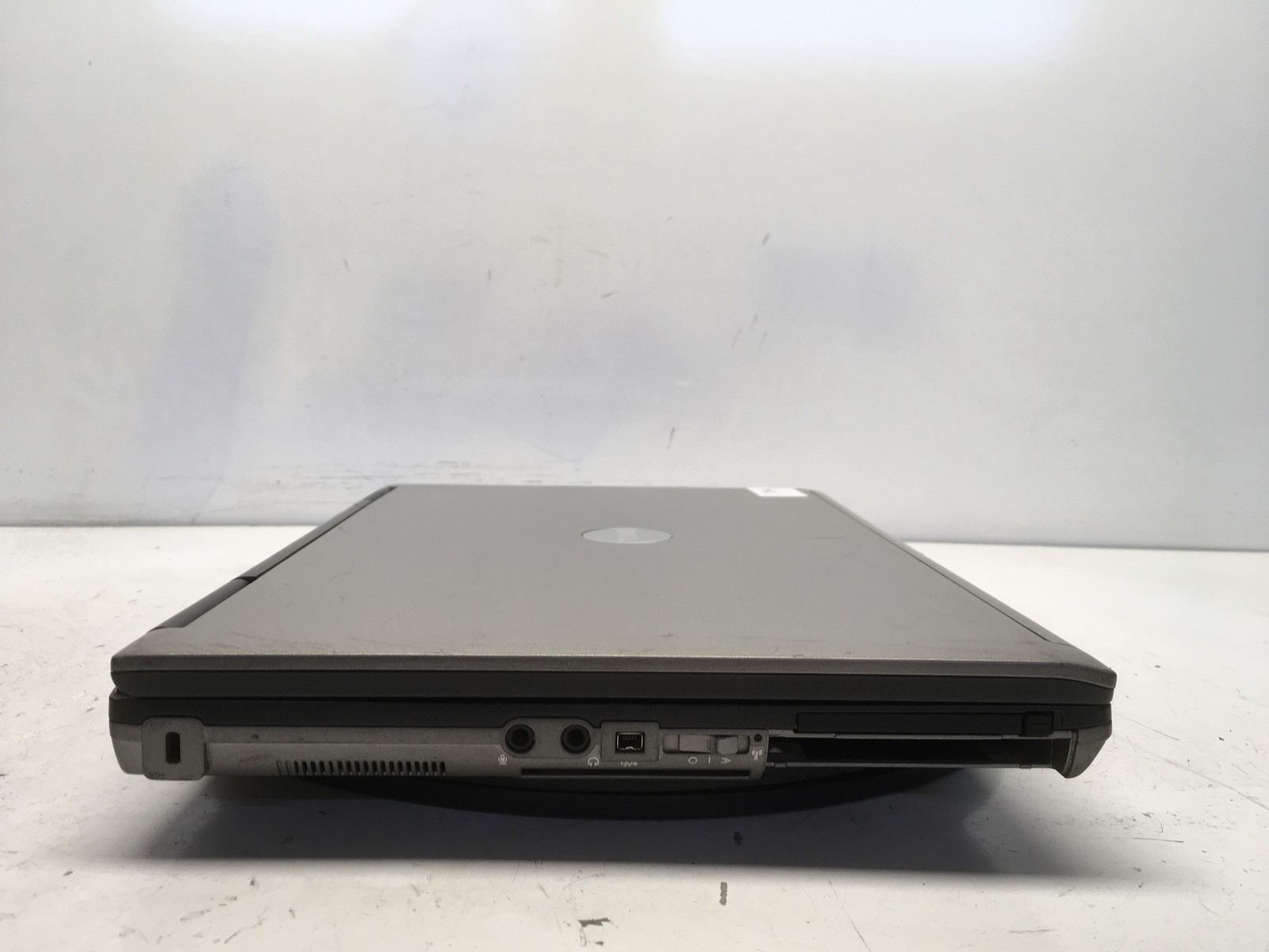 Dell Latitude D630 Intel Core 2 Duo 06FD 1.8GHz 3 GB 500GB HDD Windows XP