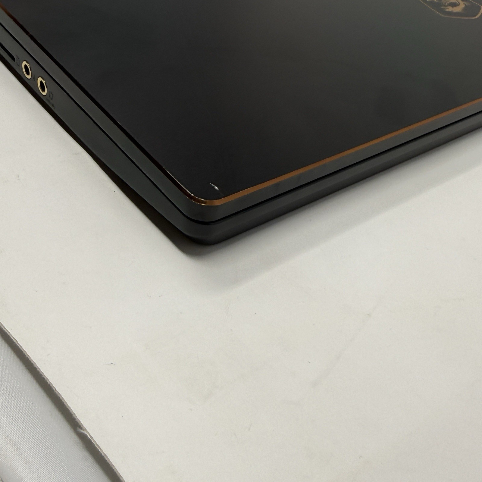 MSI GS75 Stealth 10SE-620 – 17.3″ FHD – i7-10875H –16GB RAM –RTX 2060 –512GB SSD