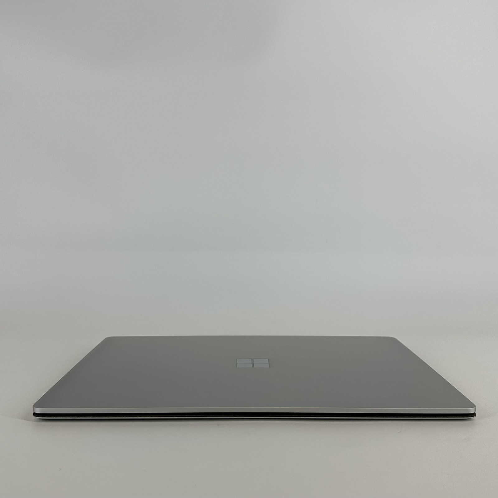 Microsoft Surface Laptop 2 13 2K TOUCH i5-8350U 1.7GHz 8GB 256GB Missing Keycaps