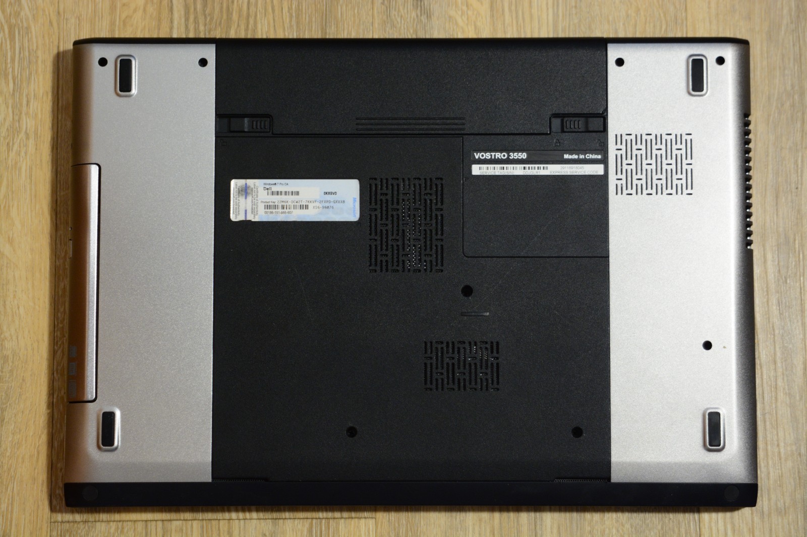 Dell Vostro 3550 15.6″ | Intel Core i5-2450M | 4 GB RAM | 500 GB HDD | Win 10