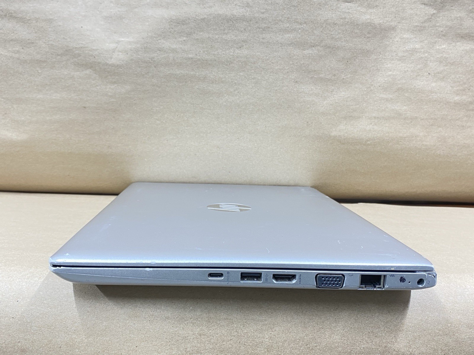 HP 440 G5 – 14″ 1366×768 – i5-8250U – 4GB – 128GB SSD – Win 11 Pro READ