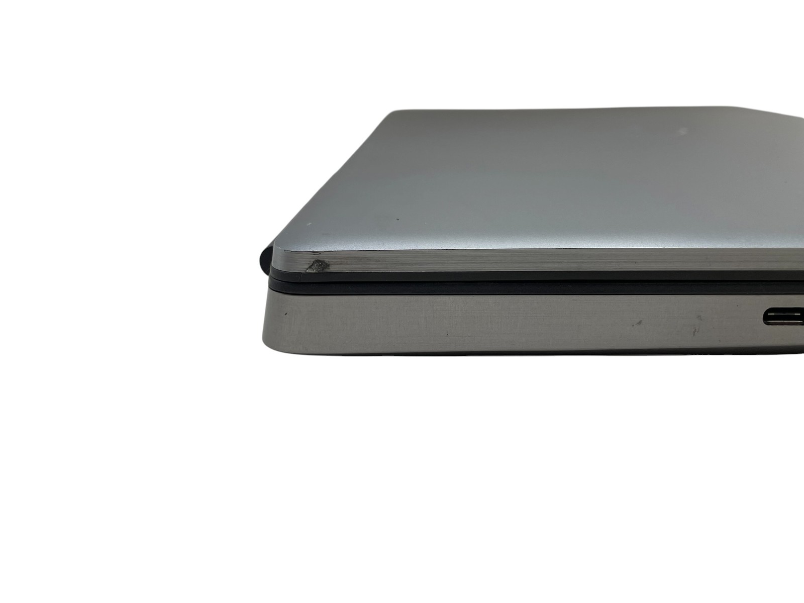 Dell Precision 7550 15″ – Xeon W-10855m – 32GB RAM – 1TB SSD – Grade D