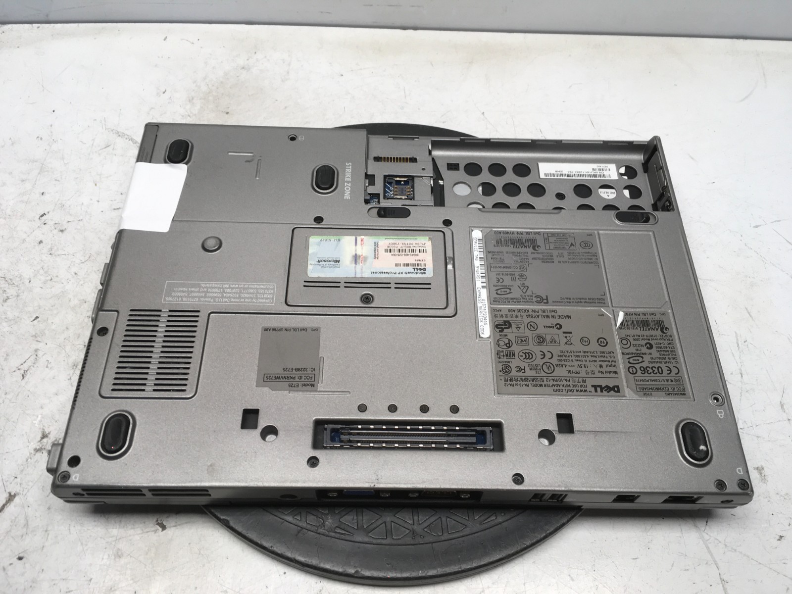 Dell Latitude D630 Intel Core 2 Duo 06FA 2.2GHz 3 GB 500 GB WIN XP BIOS LOCKED