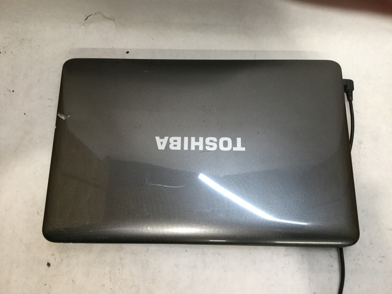 T. Satellite L655-S5150 / Intel Pentium P6200 @ 2.13GHz / (MISSING PARTS!) -MR