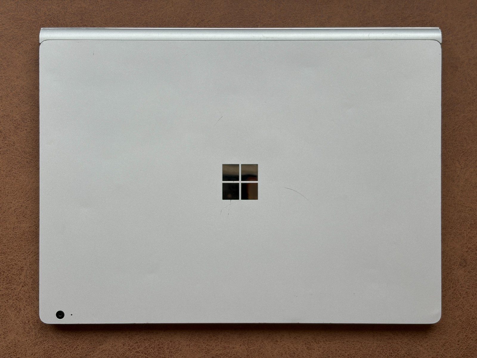 Microsoft Surface Book-3 13.5″ (256GB SSD; Intel Core i5-1035G7 1.2GHz; 8GB)…