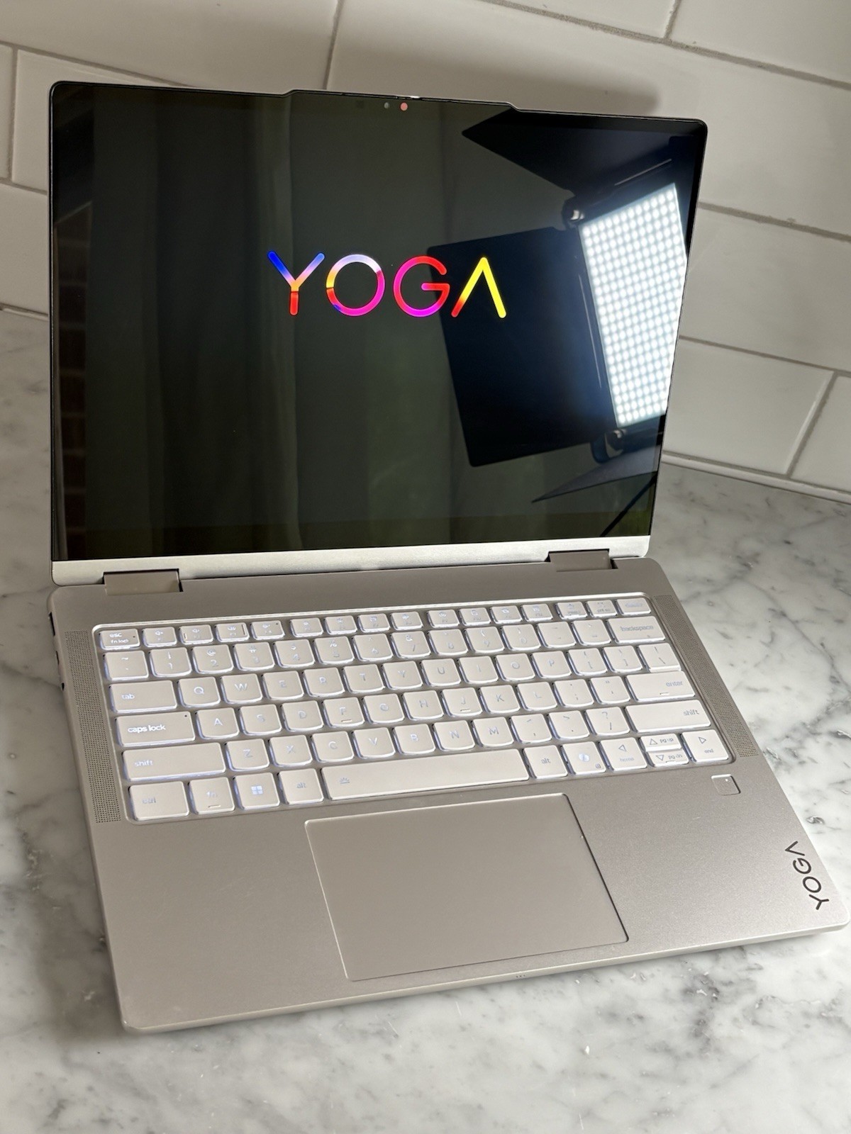 Lenovo Yoga 7 2-in-1 14AKP10 14″ Ryzen AI 5 340 2.0GHz 16GB RAM 512GB SSD