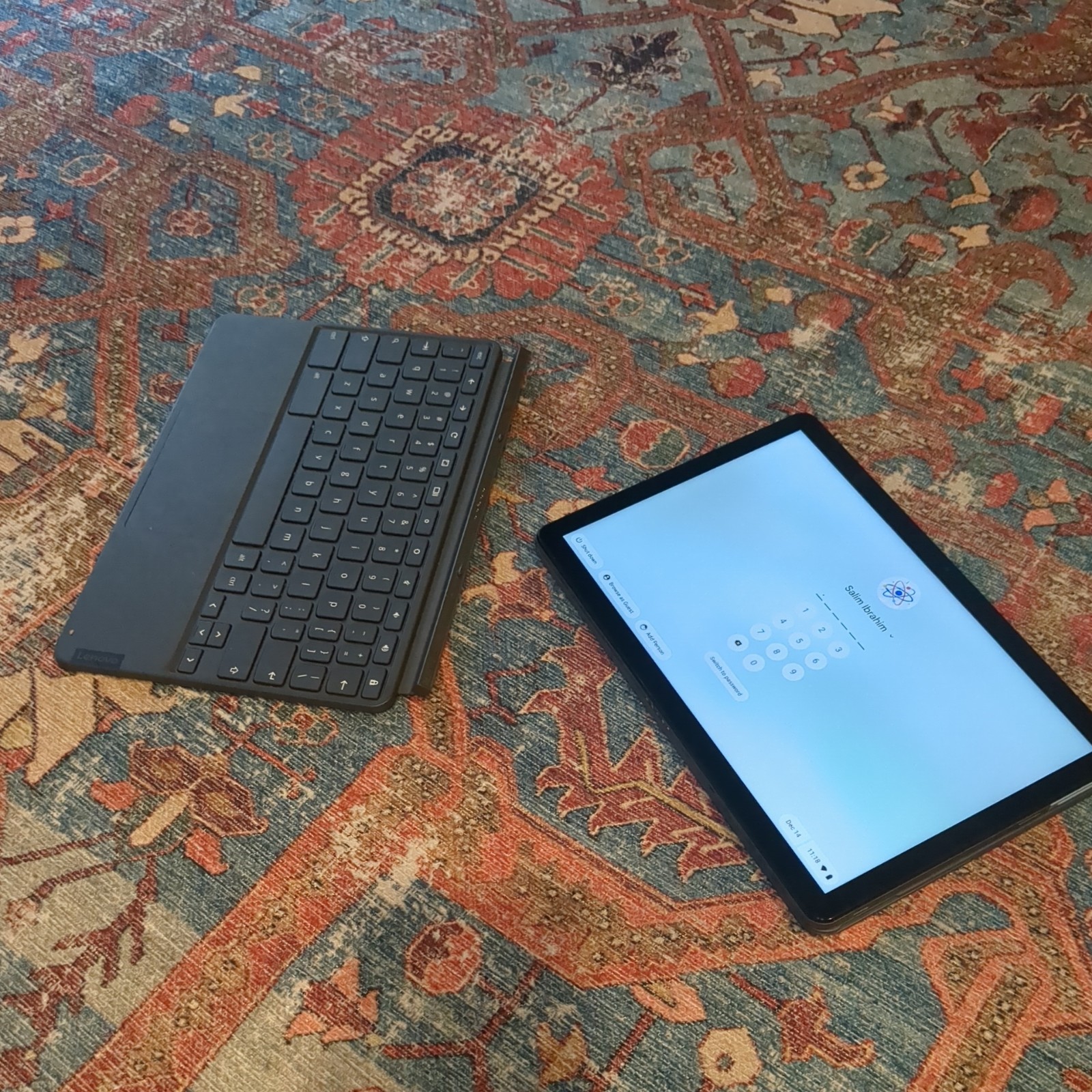 Lenovo Chromebook Duet 10.1″ (128GB) 2-in-1 Tablet Laptop – Ice Blue/Iron Gray