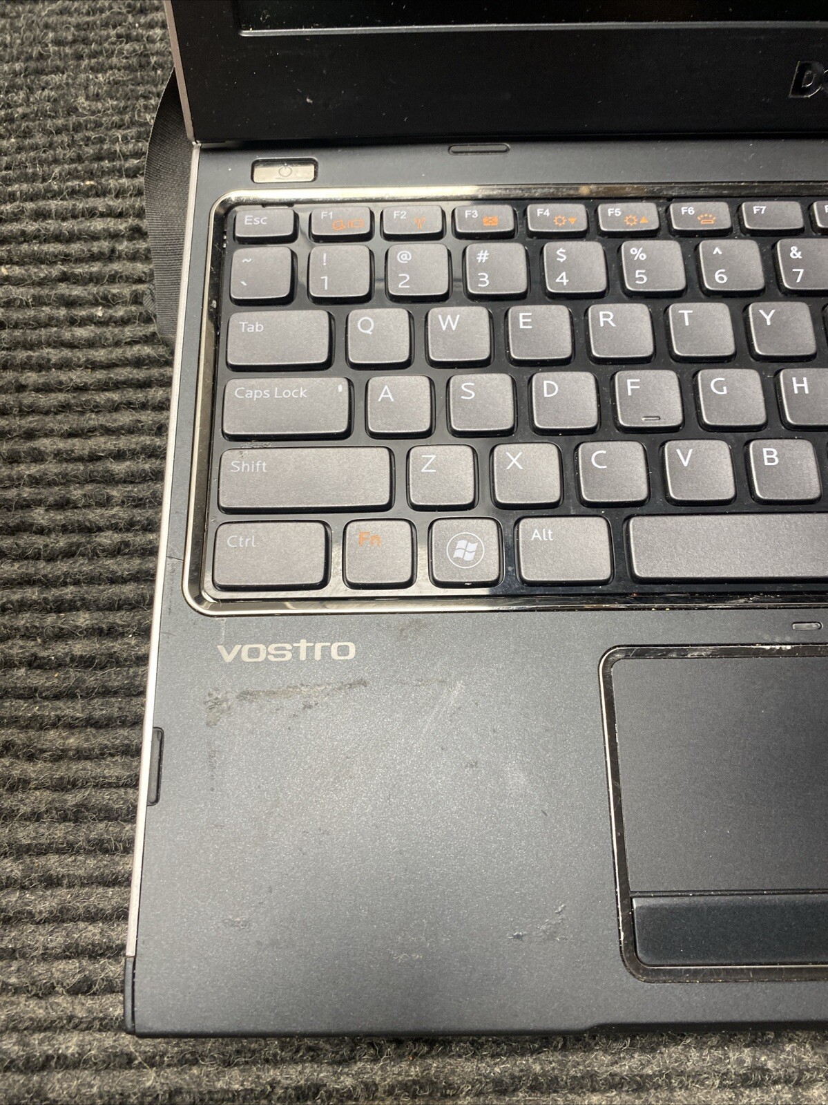 *PARTS* Dell Vostro V131 i5-2430M@2.40GHz 4GB RAM No HDD/OS Laptop