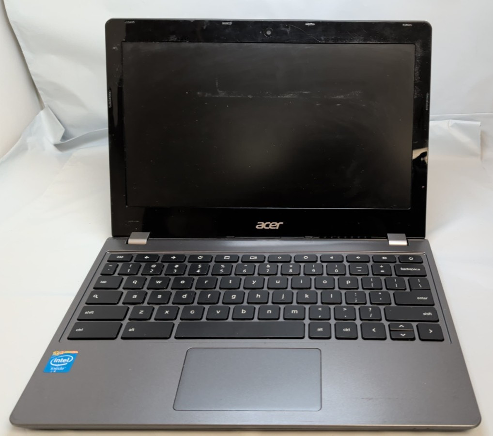 Acer C740 11 Inch Chromebook Intel Celeron 3205U 4GB RAM 16GB SSD NO CHARGER