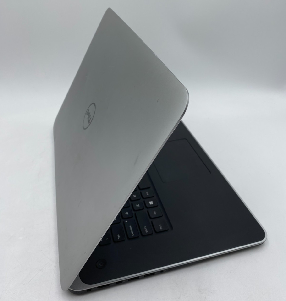 Dell XPS 15 9530 I7-4712HQ 2.3GHZ 8GB DDR4 500GB SSD SILVER LAPTOP FAIR/AC SEE