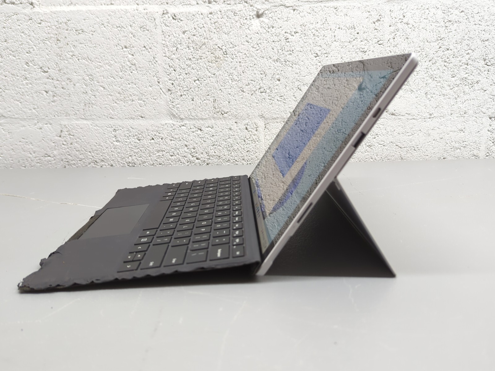 Microsoft Surface Pro 7 12.3″ i5-1035G4 8GB 256GB SSD Win11 Pro – Read