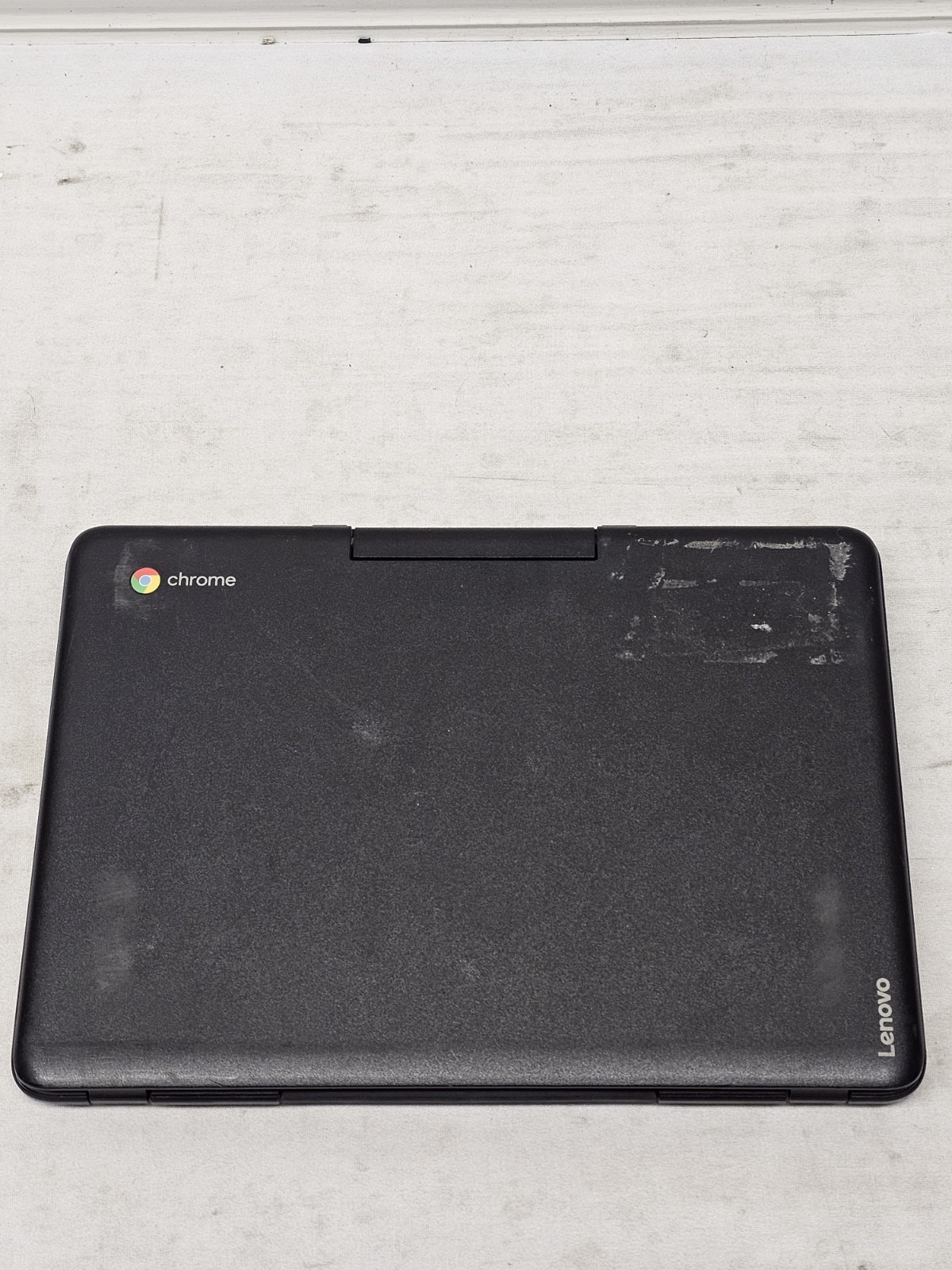 Lenovo Chromebook N23-80YS – Intel Celeron N3060 – 4GB RAM – BAD BATTERY – READ