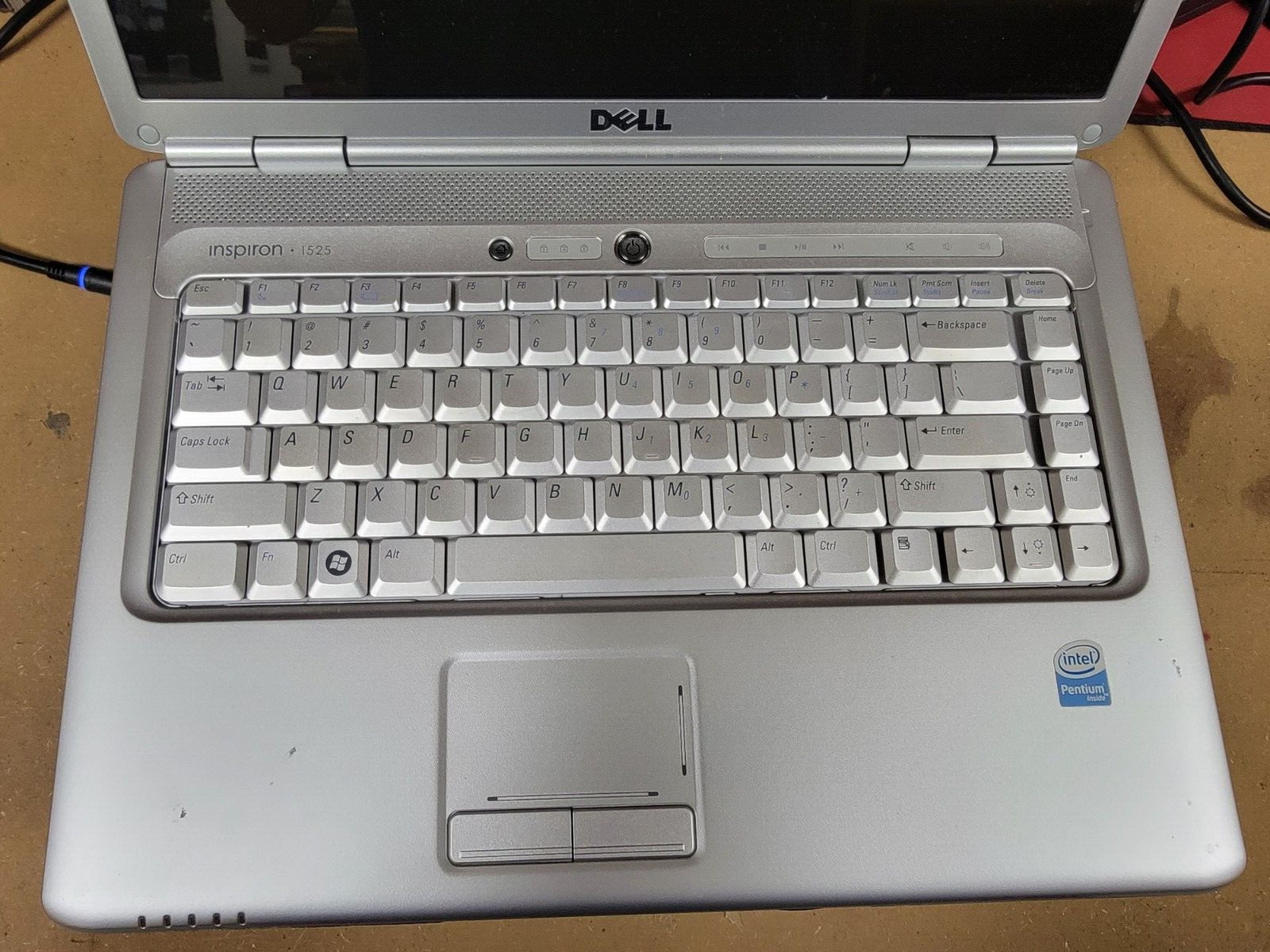 DELL INSPIRON 1525 LAPTOP DUAL CORE 2GHZ 2GB RAM 120GB HDD – HARD DRIVE WIPED