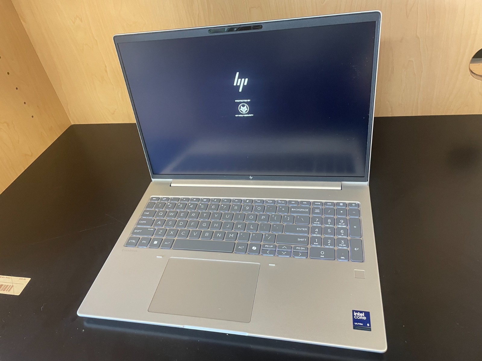 HP Elitebook 6: Intel Ultra 5 235U, 16 Gb RAM, 256 Gb SSD, Windows 11 Pro